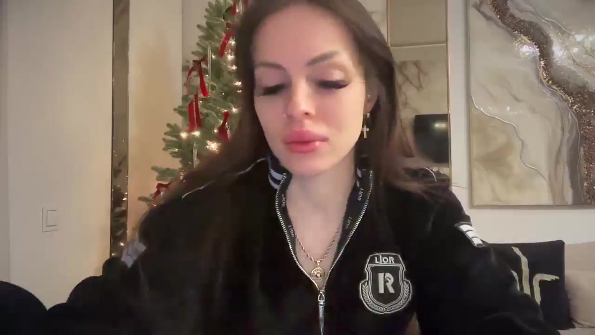 Gallery image thumbnail from UGLYGIRL_'s myfreecams stream on, 12/30/2024, 17:08 image 13 of 20