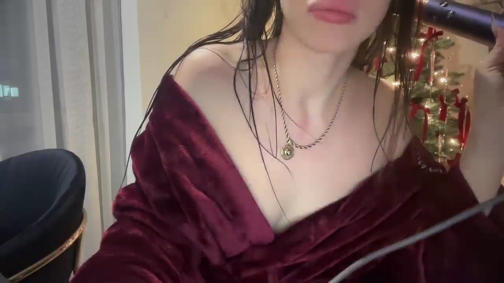 Gallery image thumbnail from UGLYGIRL_'s myfreecams stream on, 01/02/2025, 15:38 image 9 of 20