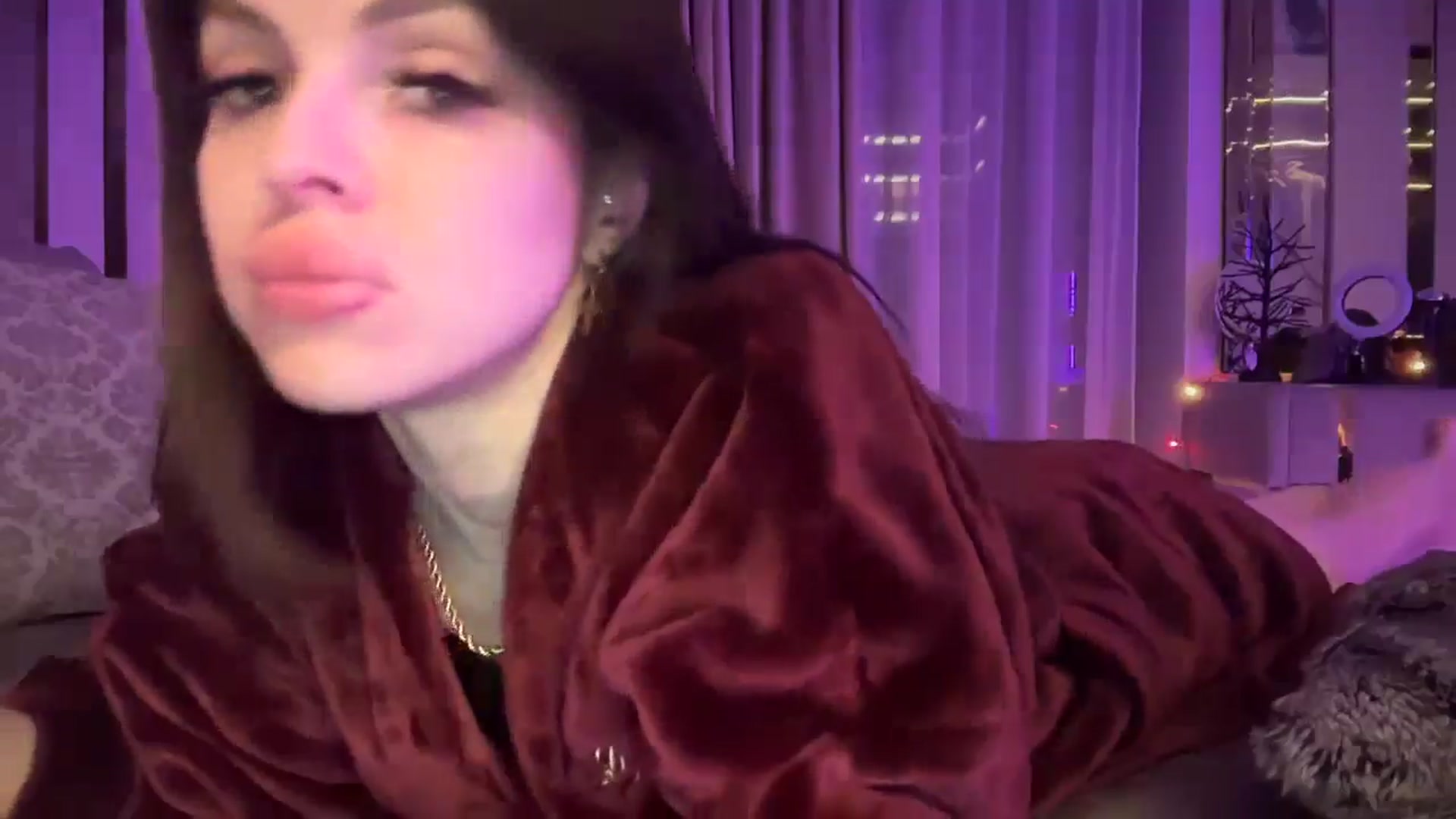 Gallery image thumbnail from UGLYGIRL_'s myfreecams stream on, 01/03/2025, 01:06 image 17 of 20