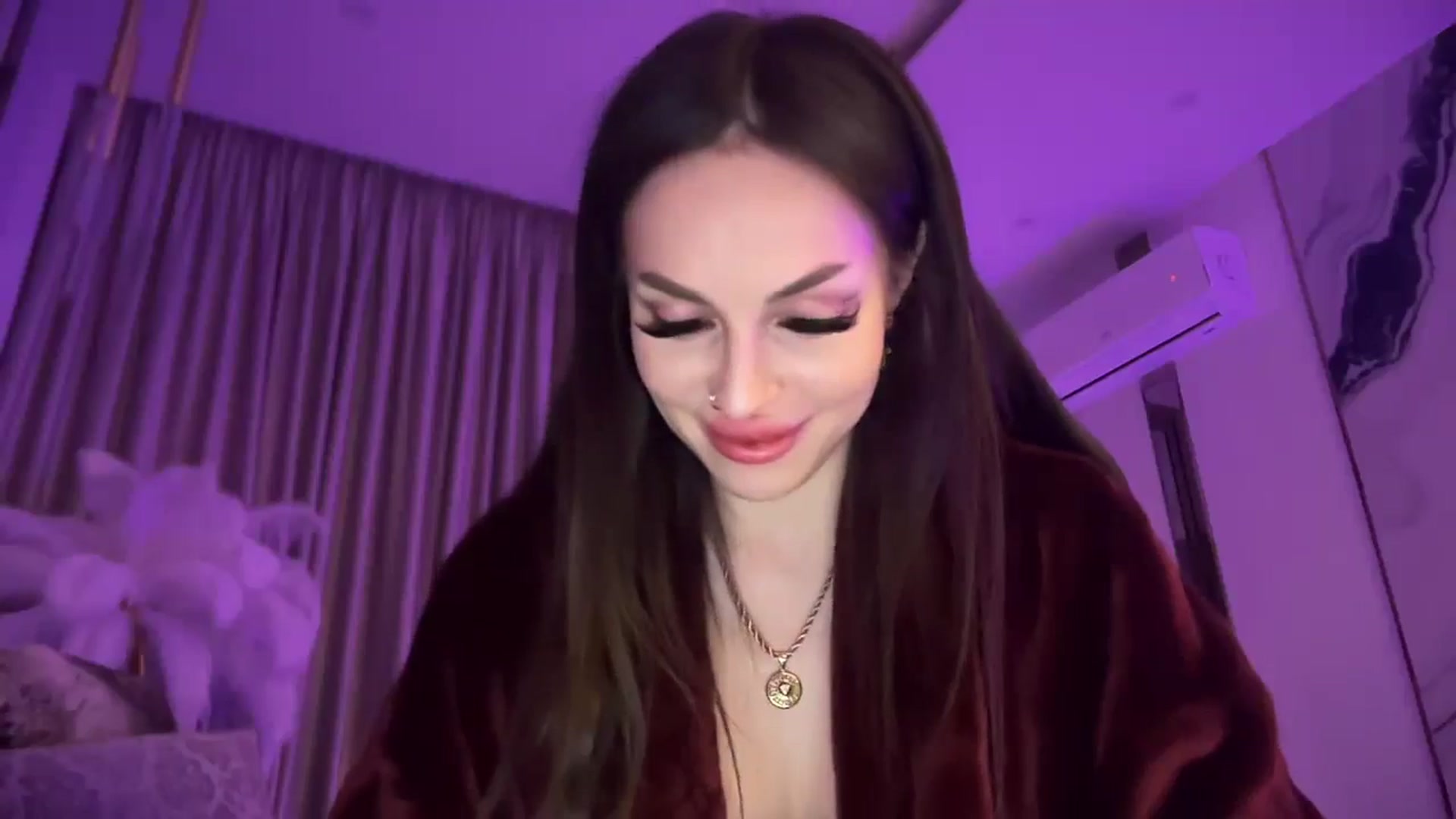 Gallery image thumbnail from UGLYGIRL_'s myfreecams stream on, 01/09/2025, 02:54 image 18 of 20