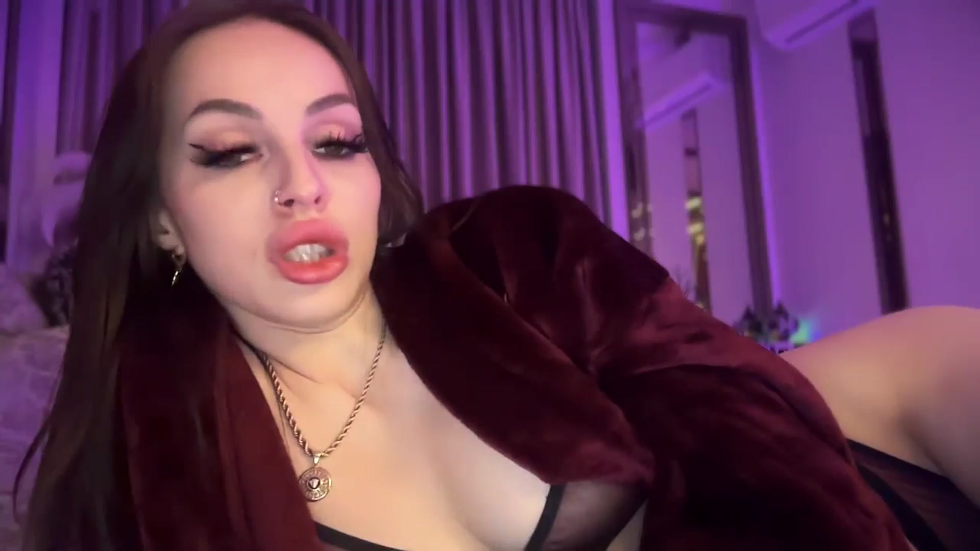 Gallery image thumbnail from UGLYGIRL_'s myfreecams stream on, 01/09/2025, 02:54 image 4 of 20