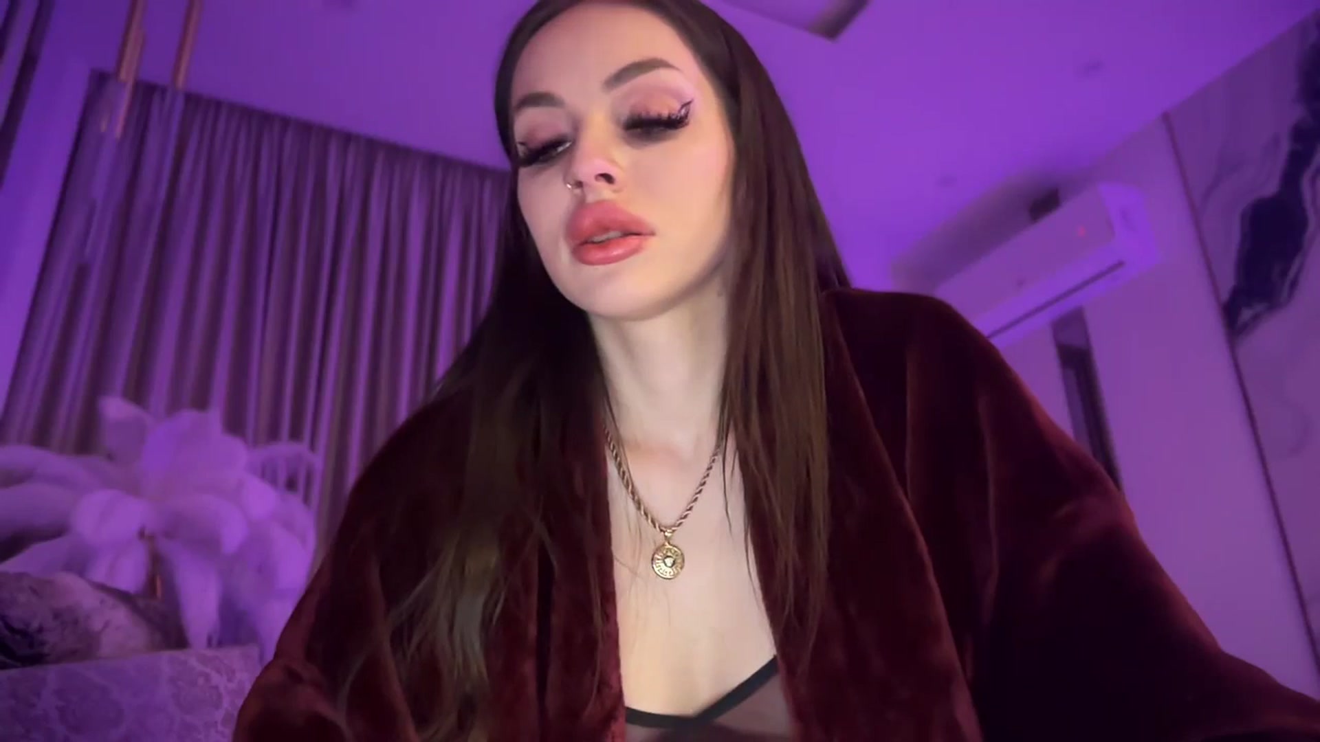 Gallery image thumbnail from UGLYGIRL_'s myfreecams stream on, 01/09/2025, 02:54 image 15 of 20