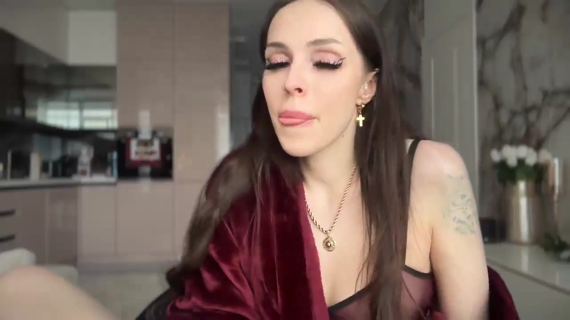 Gallery image thumbnail from UGLYGIRL_'s myfreecams stream on, 01/09/2025, 09:46 image 13 of 20
