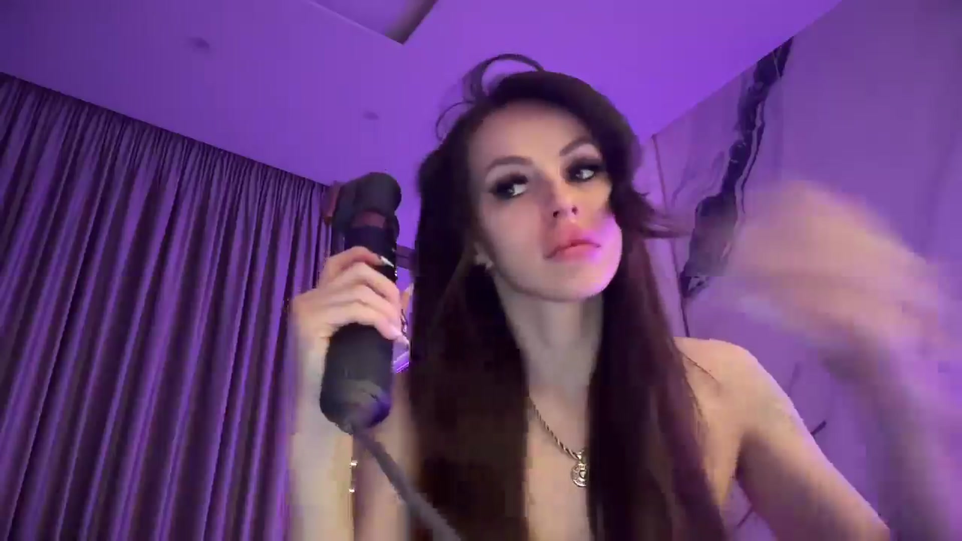 Gallery image thumbnail from UGLYGIRL_'s myfreecams stream on, 01/10/2025, 20:03 image 13 of 20