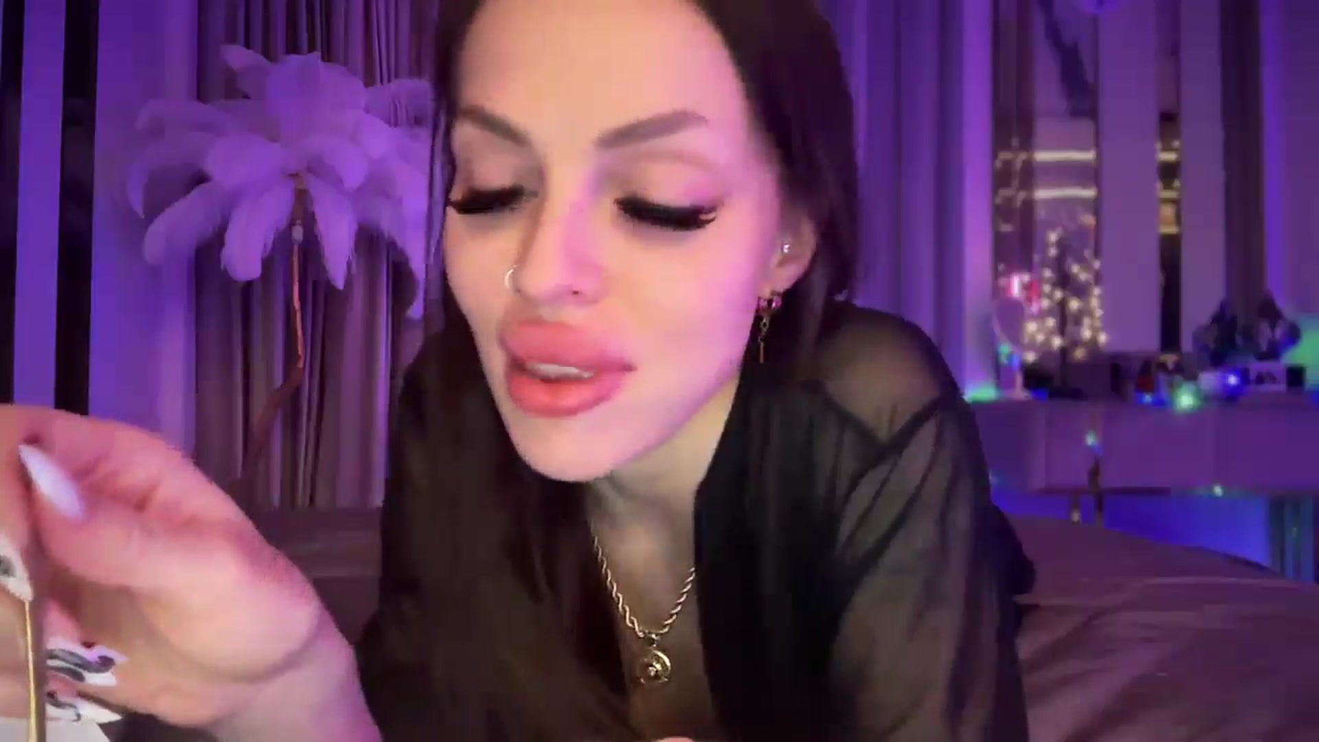 Gallery image thumbnail from UGLYGIRL_'s myfreecams stream on, 01/16/2025, 24:35 image 6 of 20