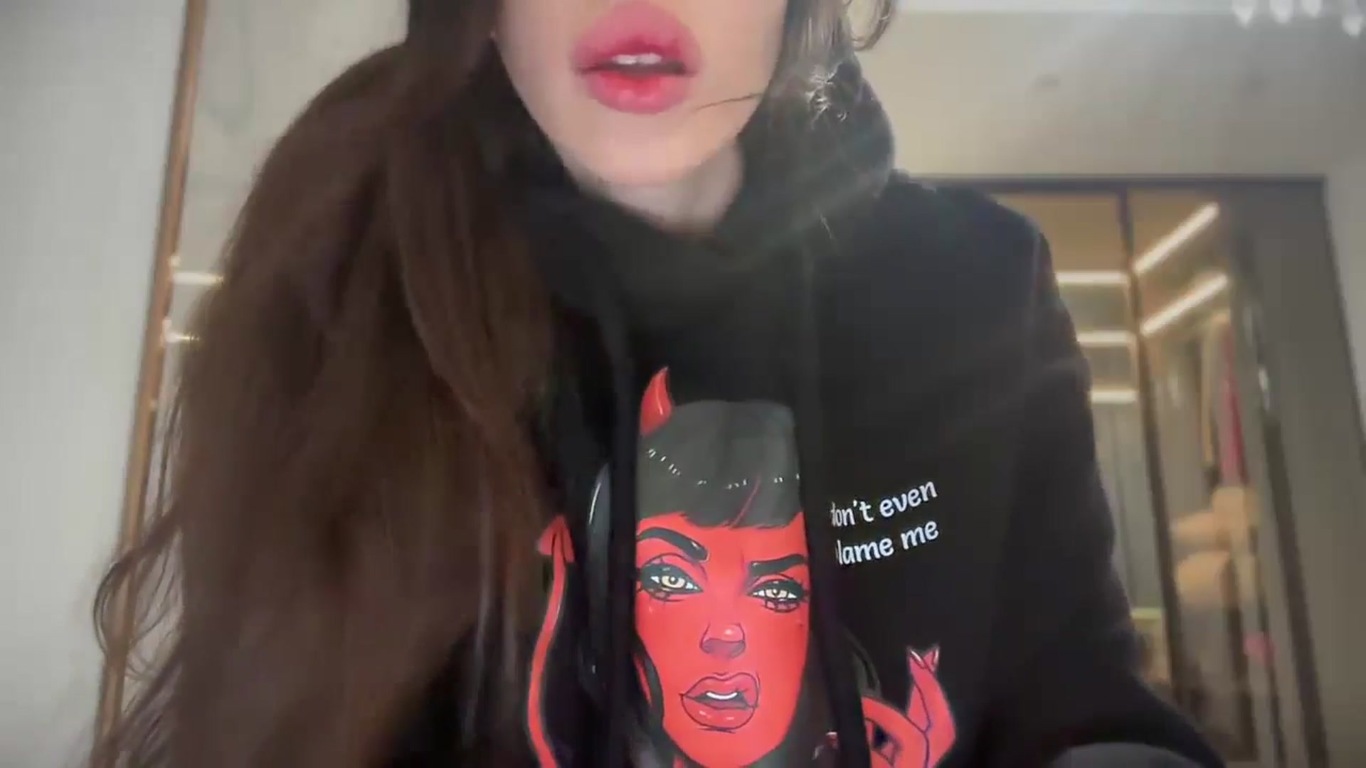 Gallery image thumbnail from UGLYGIRL_'s myfreecams stream on, 01/19/2025, 16:51 image 18 of 20