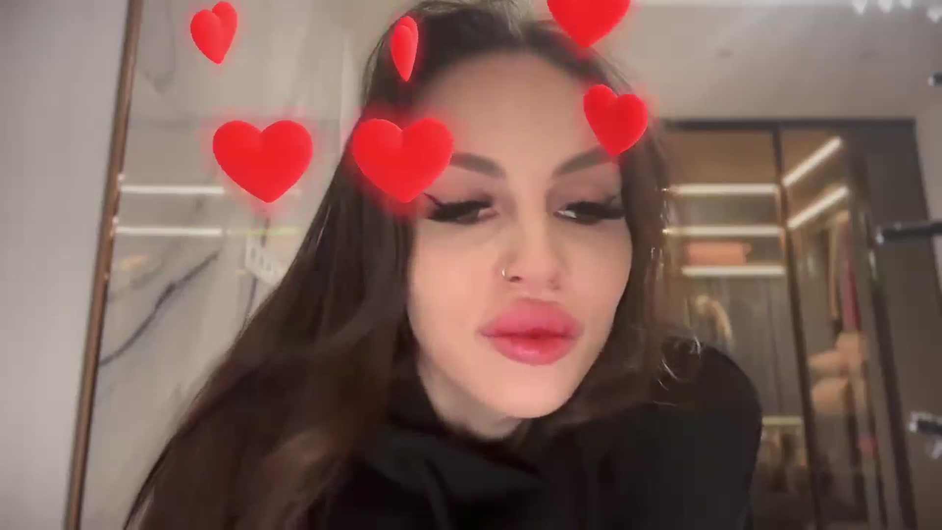 Gallery image thumbnail from UGLYGIRL_'s myfreecams stream on, 01/19/2025, 16:51 image 19 of 20