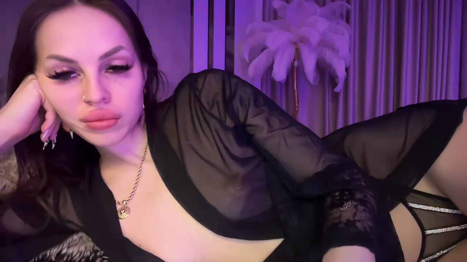 Gallery image thumbnail from UGLYGIRL_'s myfreecams stream on, 01/20/2025, 23:44 image 5 of 20