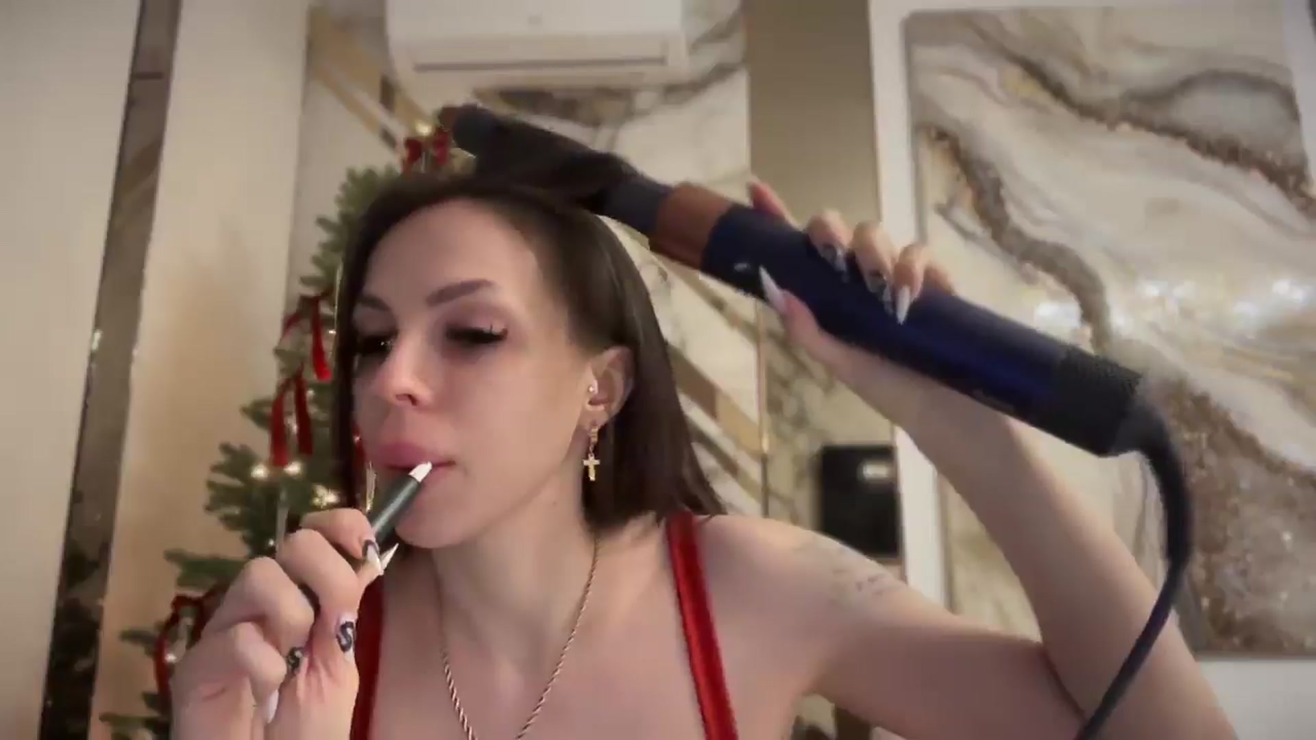 Gallery image thumbnail from UGLYGIRL_'s myfreecams stream on, 01/21/2025, 18:36 image 6 of 20