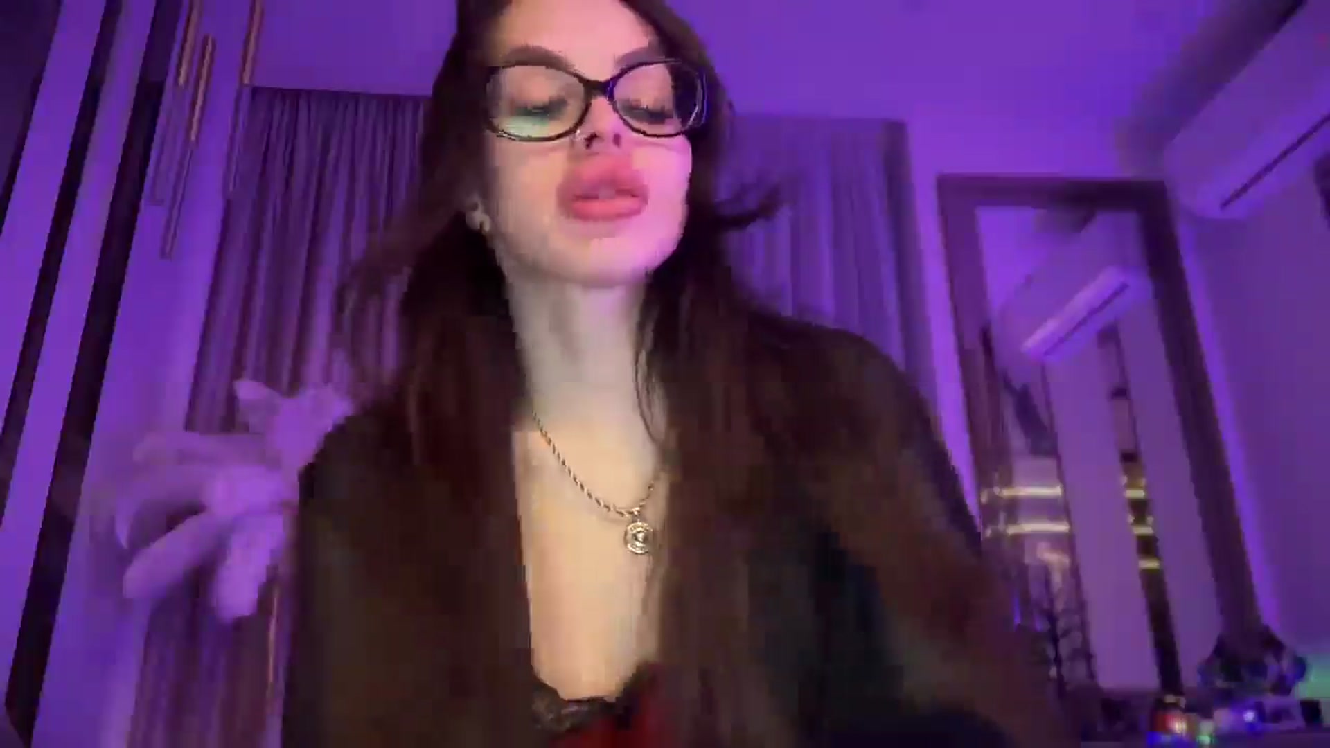 Gallery image thumbnail from UGLYGIRL_'s myfreecams stream on, 01/21/2025, 21:41 image 7 of 20