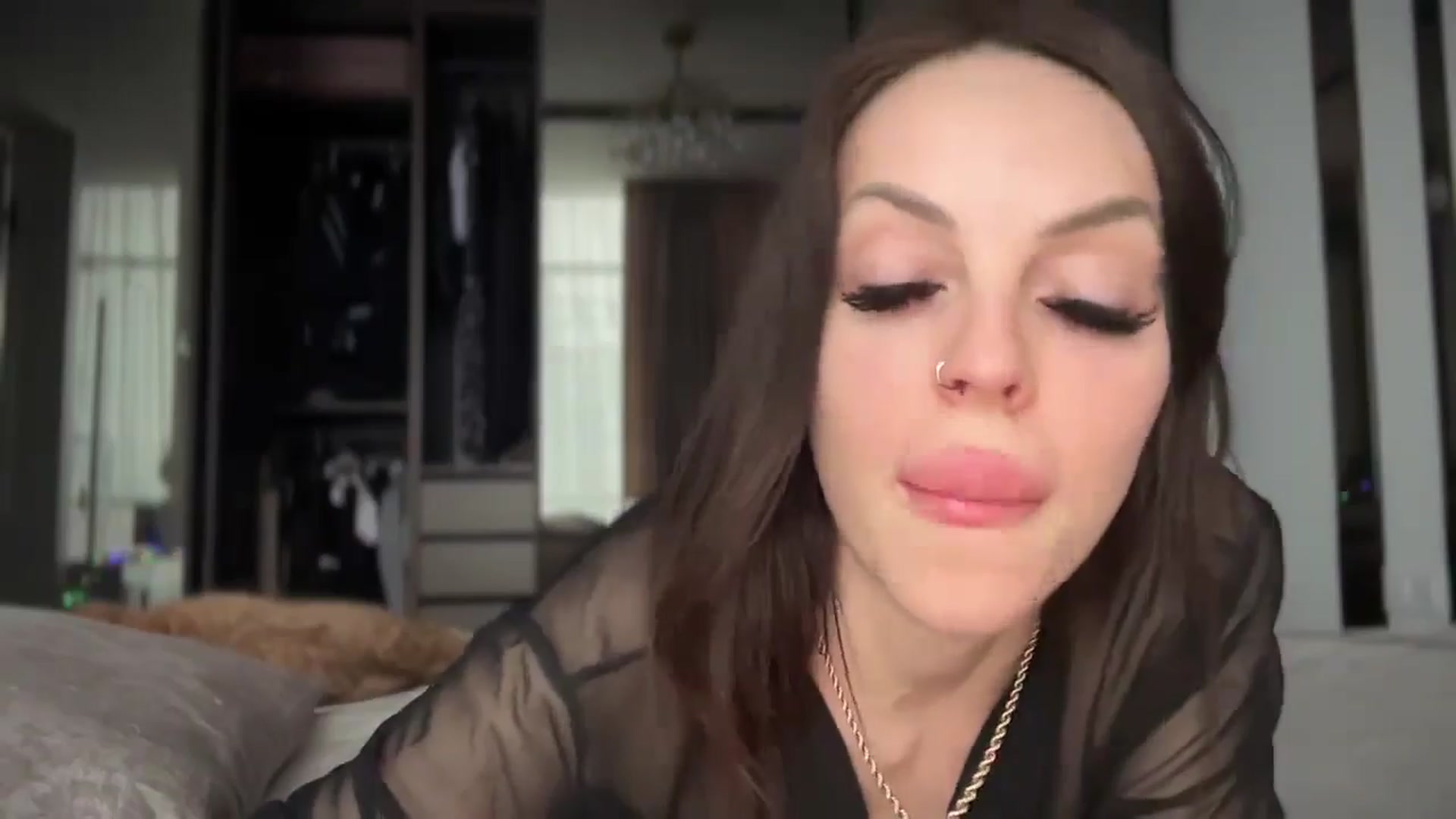 Gallery image thumbnail from UGLYGIRL_'s myfreecams stream on, 01/22/2025, 11:44 image 10 of 20