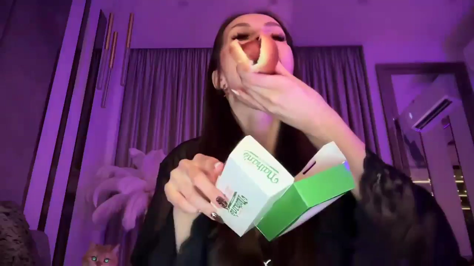Gallery image thumbnail from UGLYGIRL_'s myfreecams stream on, 01/27/2025, 19:21 image 1 of 20