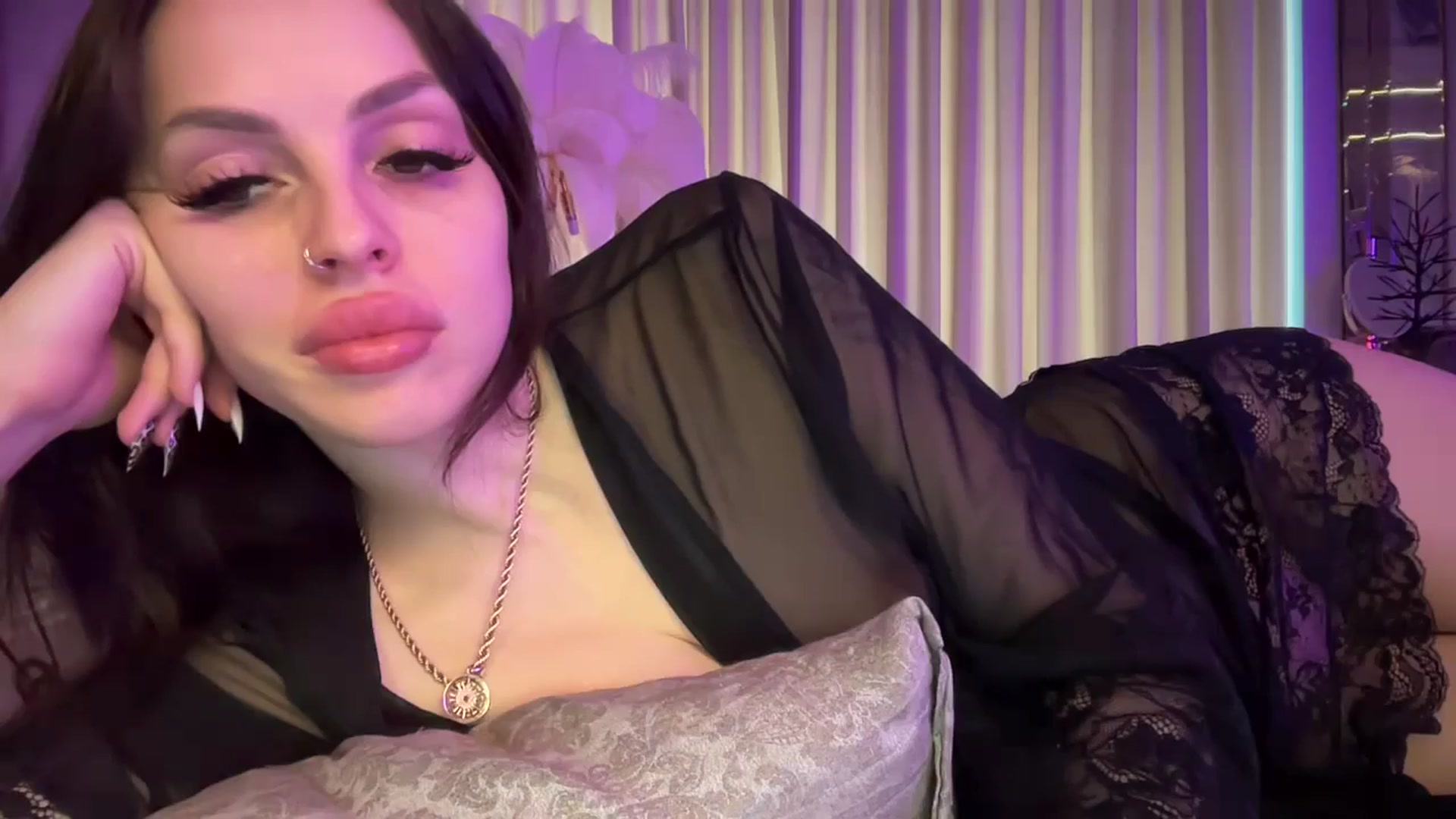 Gallery image thumbnail from UGLYGIRL_'s myfreecams stream on, 01/29/2025, 08:23 image 18 of 20