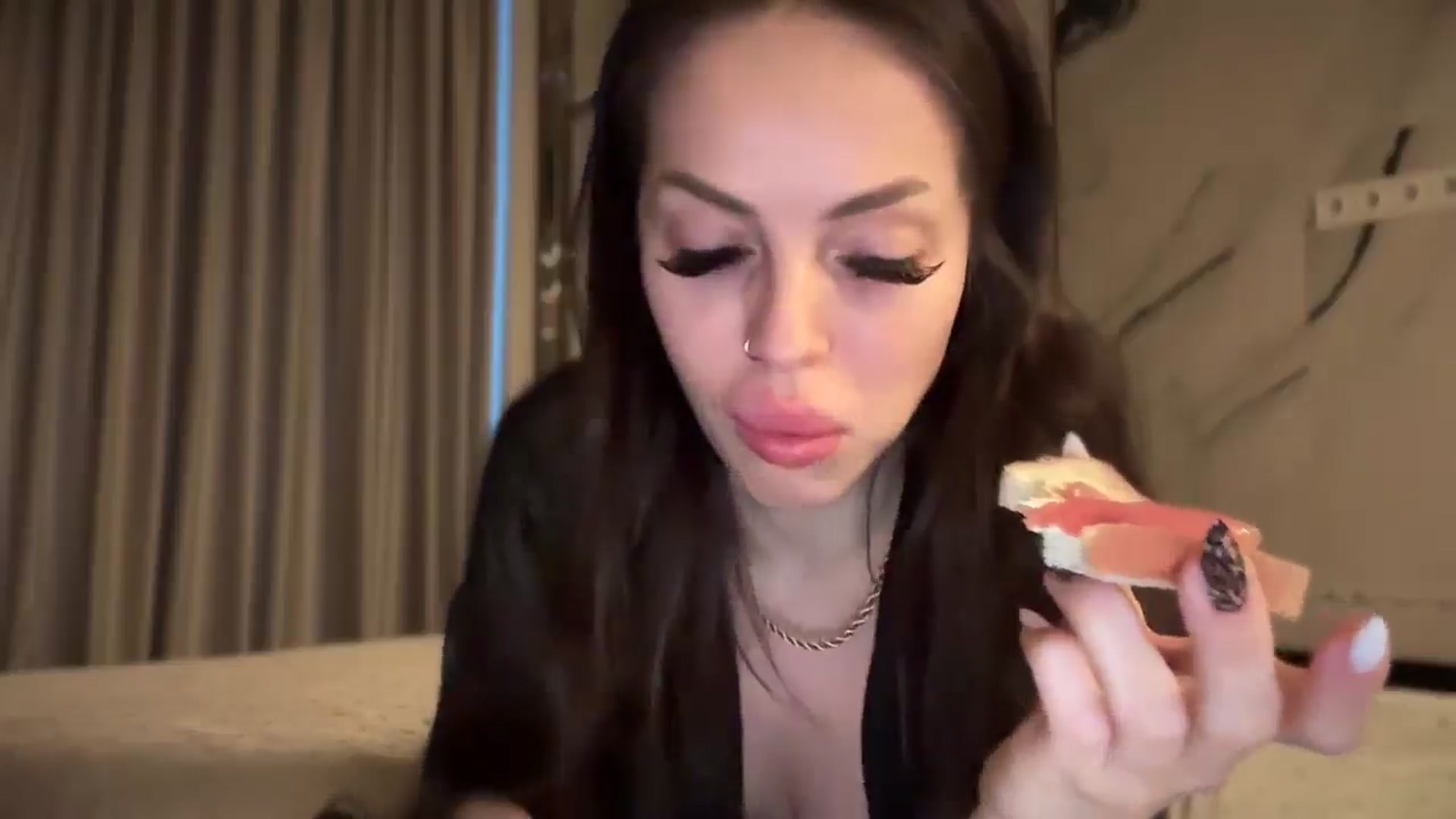 Gallery image thumbnail from UGLYGIRL_'s myfreecams stream on, 01/29/2025, 14:53 image 12 of 20