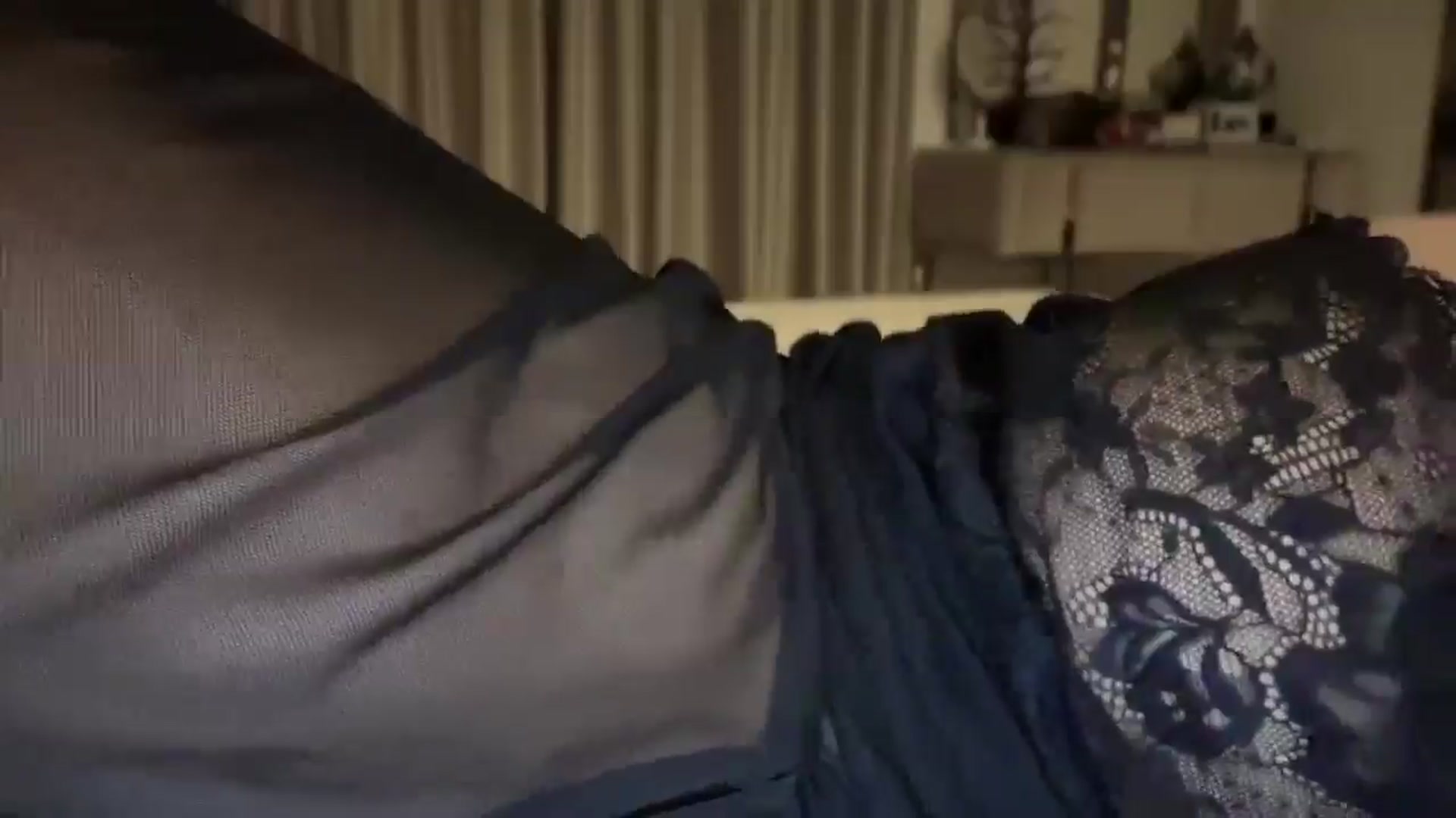 Gallery image thumbnail from UGLYGIRL_'s myfreecams stream on, 01/29/2025, 15:37 image 14 of 20