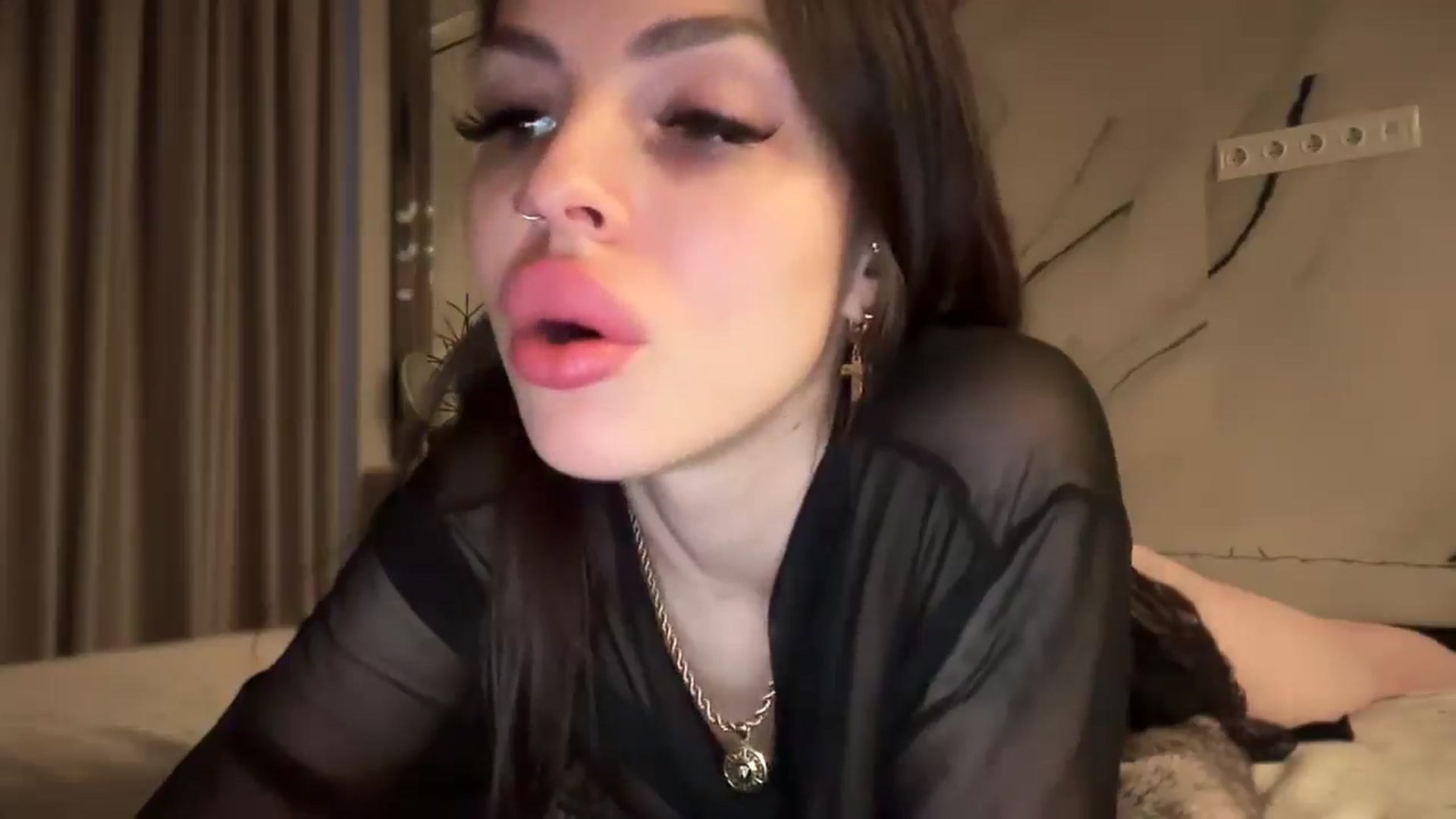 Gallery image thumbnail from UGLYGIRL_'s myfreecams stream on, 01/29/2025, 15:37 image 4 of 20