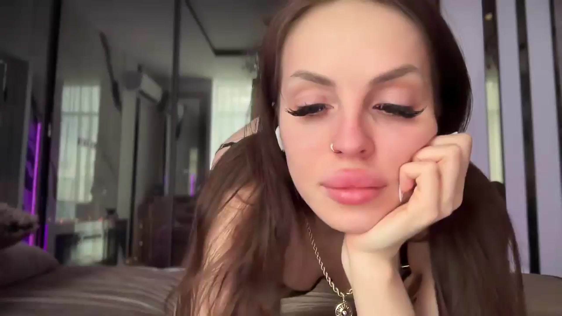 Gallery image thumbnail from UGLYGIRL_'s myfreecams stream on, 02/02/2025, 08:08 image 1 of 20