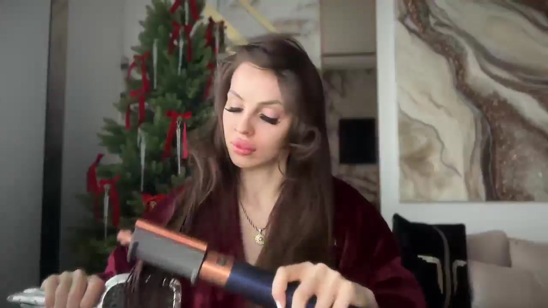 Gallery image thumbnail from UGLYGIRL_'s myfreecams stream on, 02/02/2025, 11:11 image 15 of 20