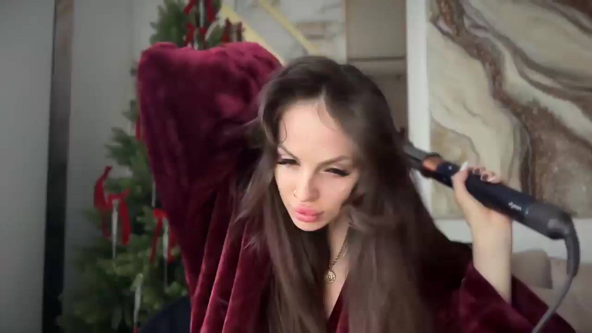 Gallery image thumbnail from UGLYGIRL_'s myfreecams stream on, 02/02/2025, 11:11 image 18 of 20