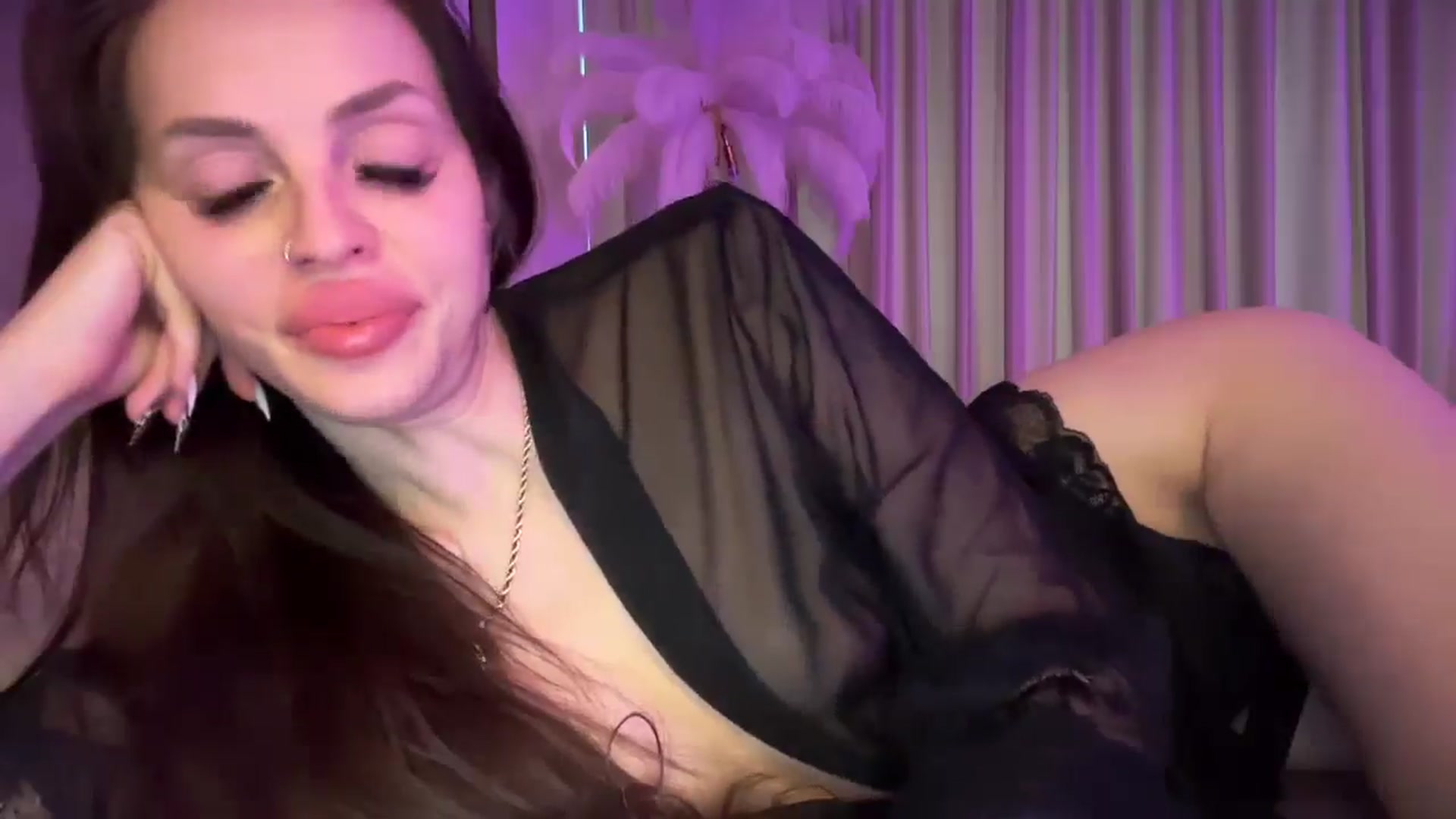 Gallery image thumbnail from UGLYGIRL_'s myfreecams stream on, 02/04/2025, 06:01 image 17 of 20