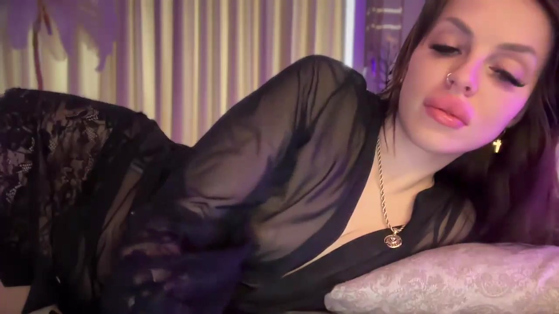 Gallery image thumbnail from UGLYGIRL_'s myfreecams stream on, 02/07/2025, 09:51 image 6 of 20