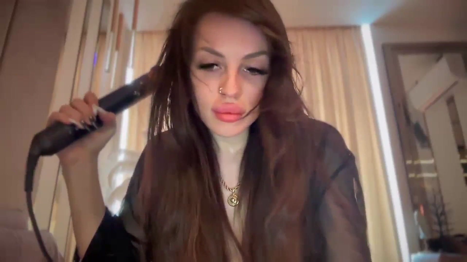 Gallery image thumbnail from UGLYGIRL_'s myfreecams stream on, 02/07/2025, 10:56 image 16 of 20