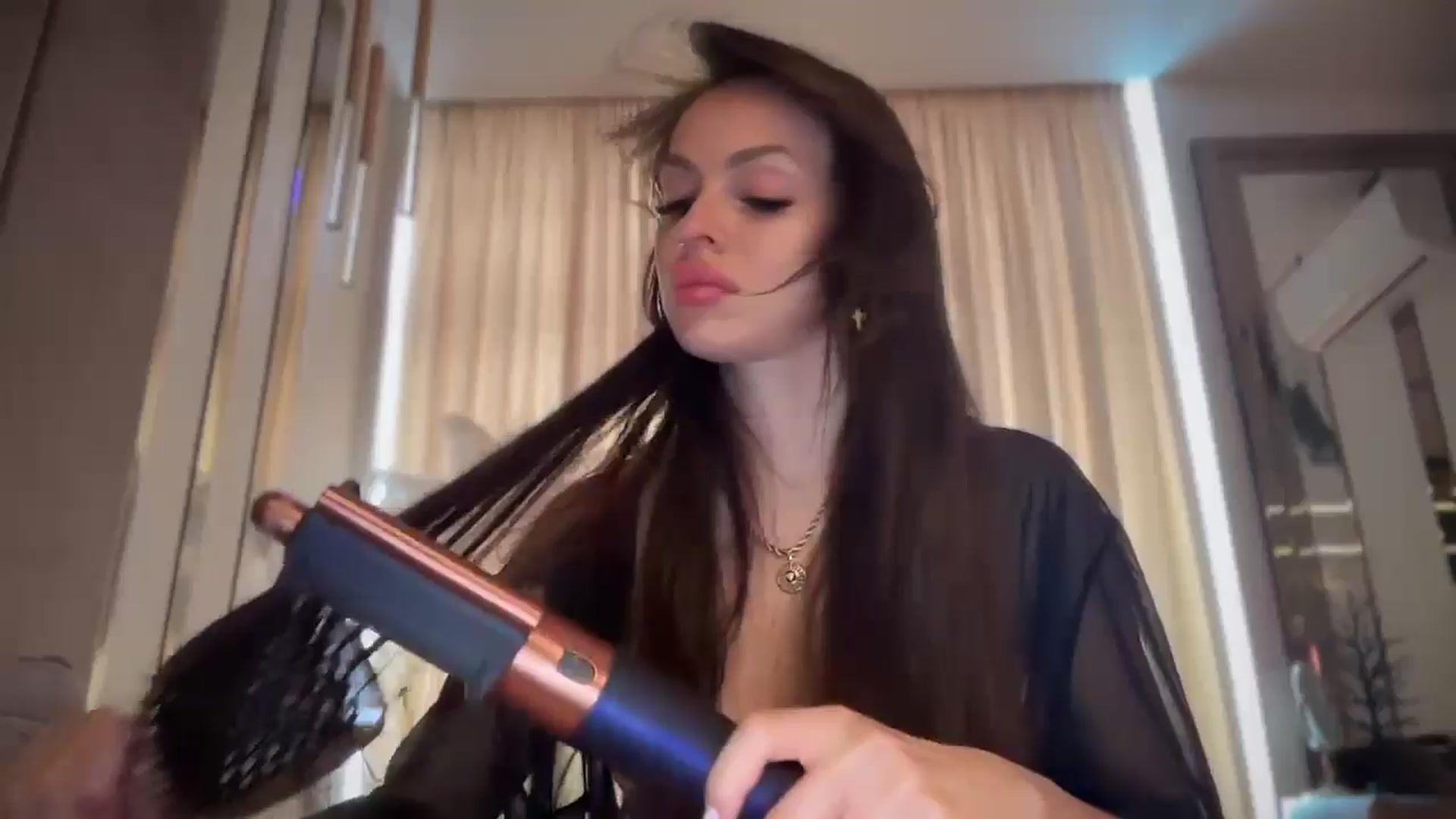 Gallery image thumbnail from UGLYGIRL_'s myfreecams stream on, 02/07/2025, 10:56 image 14 of 20