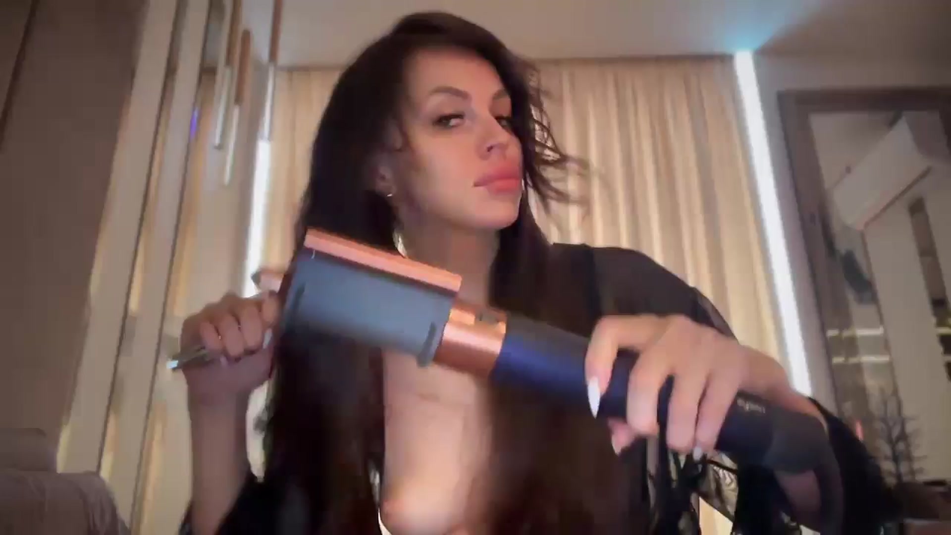 Gallery image thumbnail from UGLYGIRL_'s myfreecams stream on, 02/07/2025, 10:56 image 15 of 20