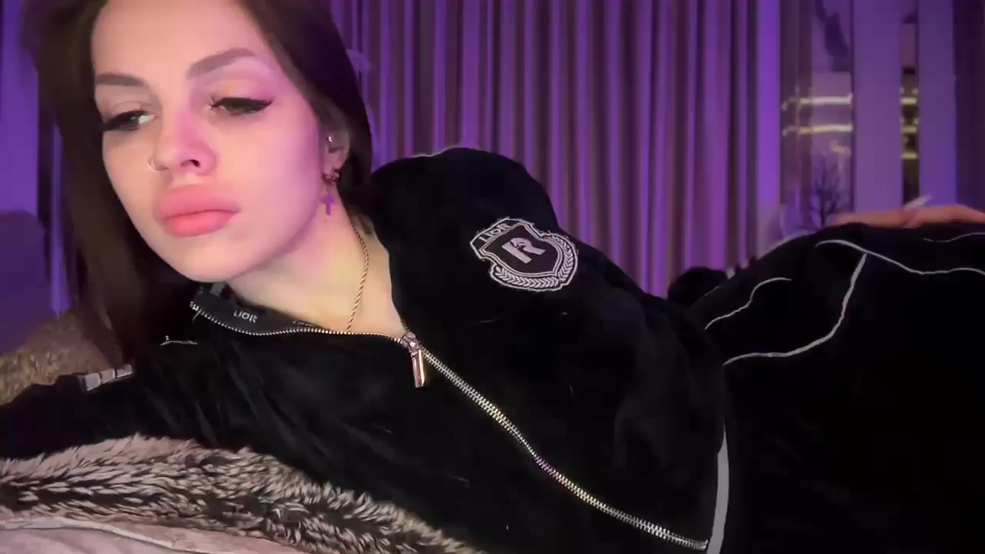 Gallery image thumbnail from UGLYGIRL_'s myfreecams stream on, 02/08/2025, 19:30 image 15 of 20