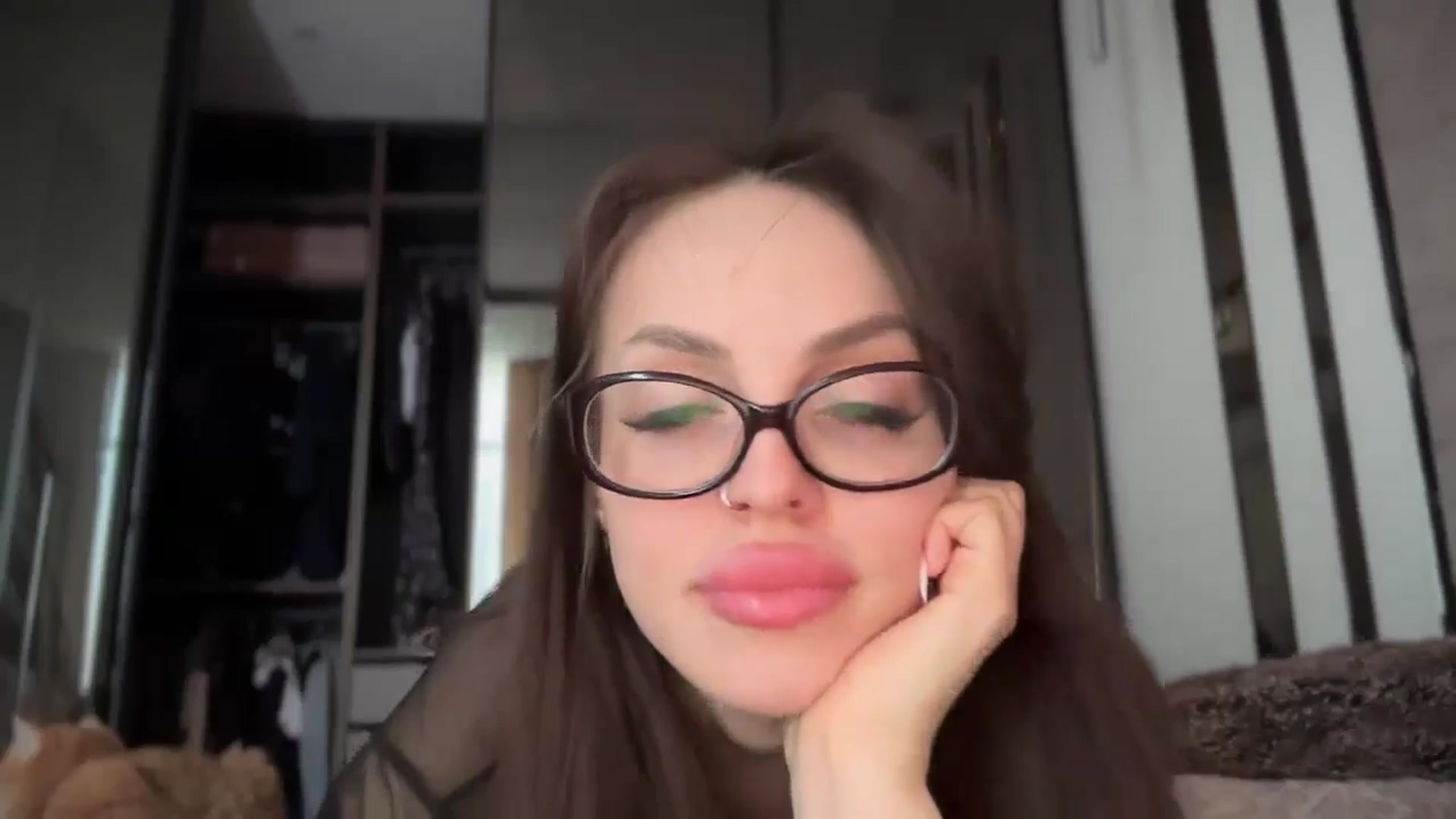 Gallery image thumbnail from UGLYGIRL_'s myfreecams stream on, 02/10/2025, 14:08 image 3 of 20