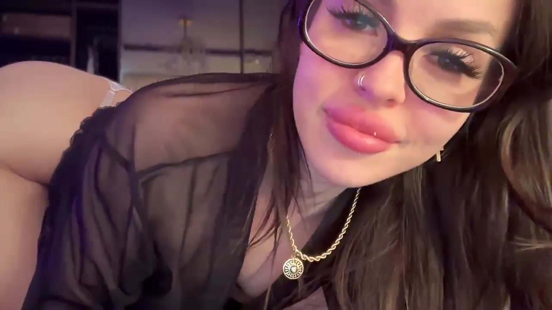 Gallery image thumbnail from UGLYGIRL_'s myfreecams stream on, 02/13/2025, 07:07 image 6 of 20