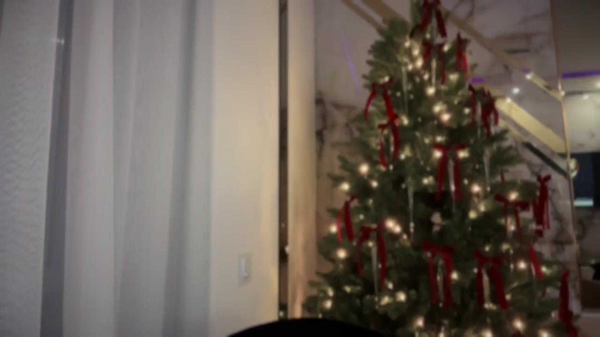 Gallery image thumbnail from UGLYGIRL_'s myfreecams stream on, 02/14/2025, 23:20 image 6 of 20