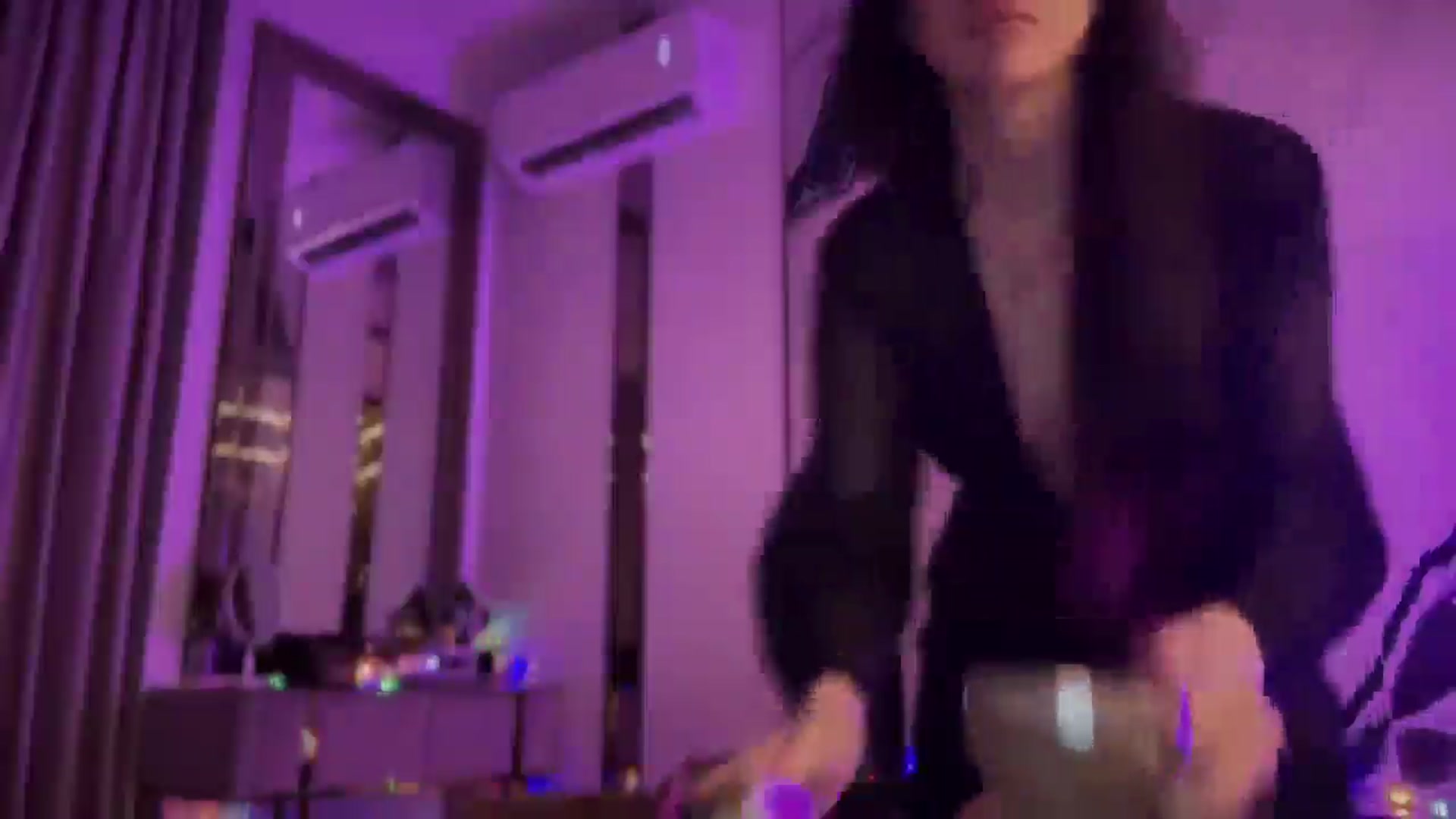 Gallery image thumbnail from UGLYGIRL_'s myfreecams stream on, 02/16/2025, 23:34 image 17 of 20