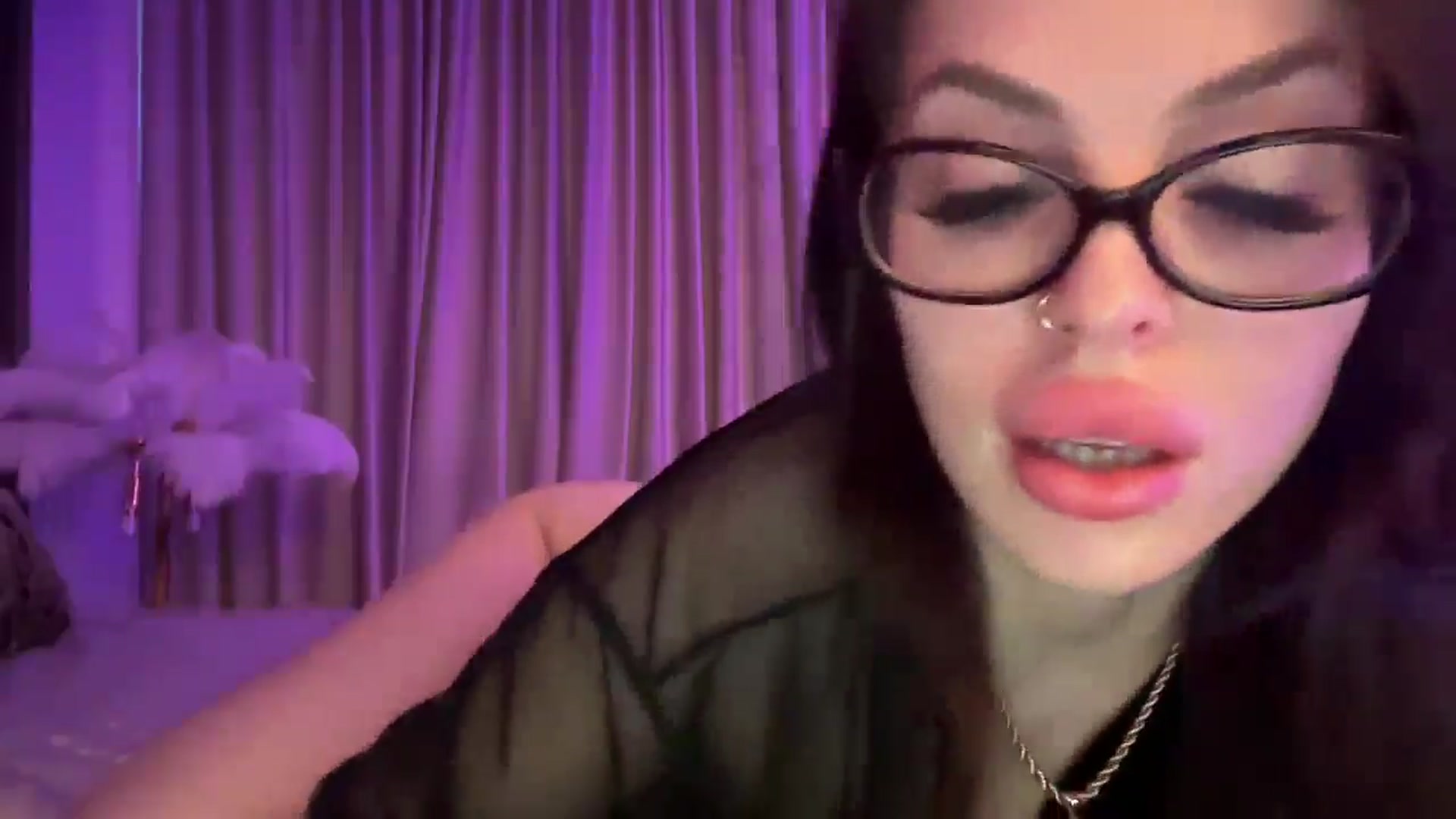 Gallery image thumbnail from UGLYGIRL_'s myfreecams stream on, 02/19/2025, 04:52 image 20 of 20
