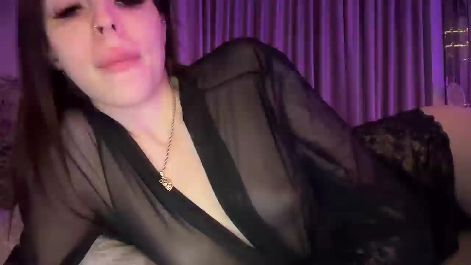 Gallery image thumbnail from UGLYGIRL_'s myfreecams stream on, 02/21/2025, 20:30 image 16 of 20