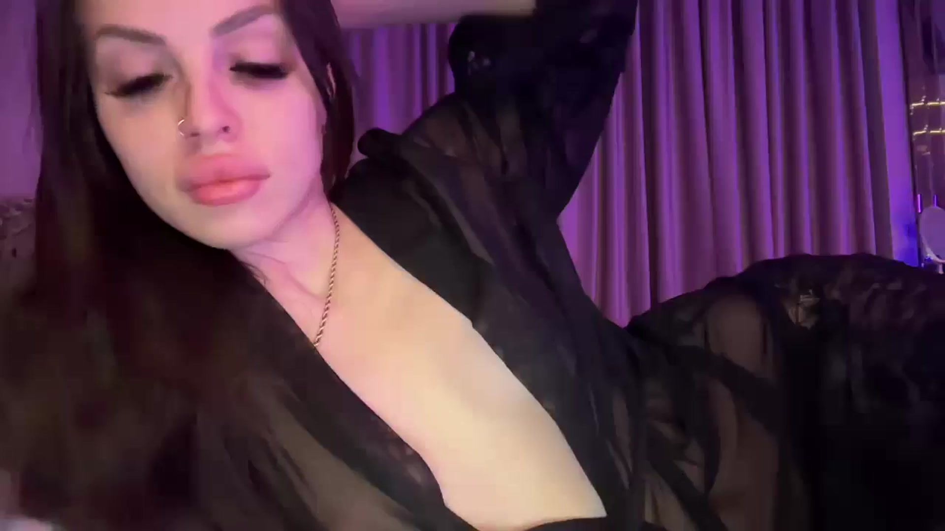 Gallery image thumbnail from UGLYGIRL_'s myfreecams stream on, 02/21/2025, 20:30 image 12 of 20