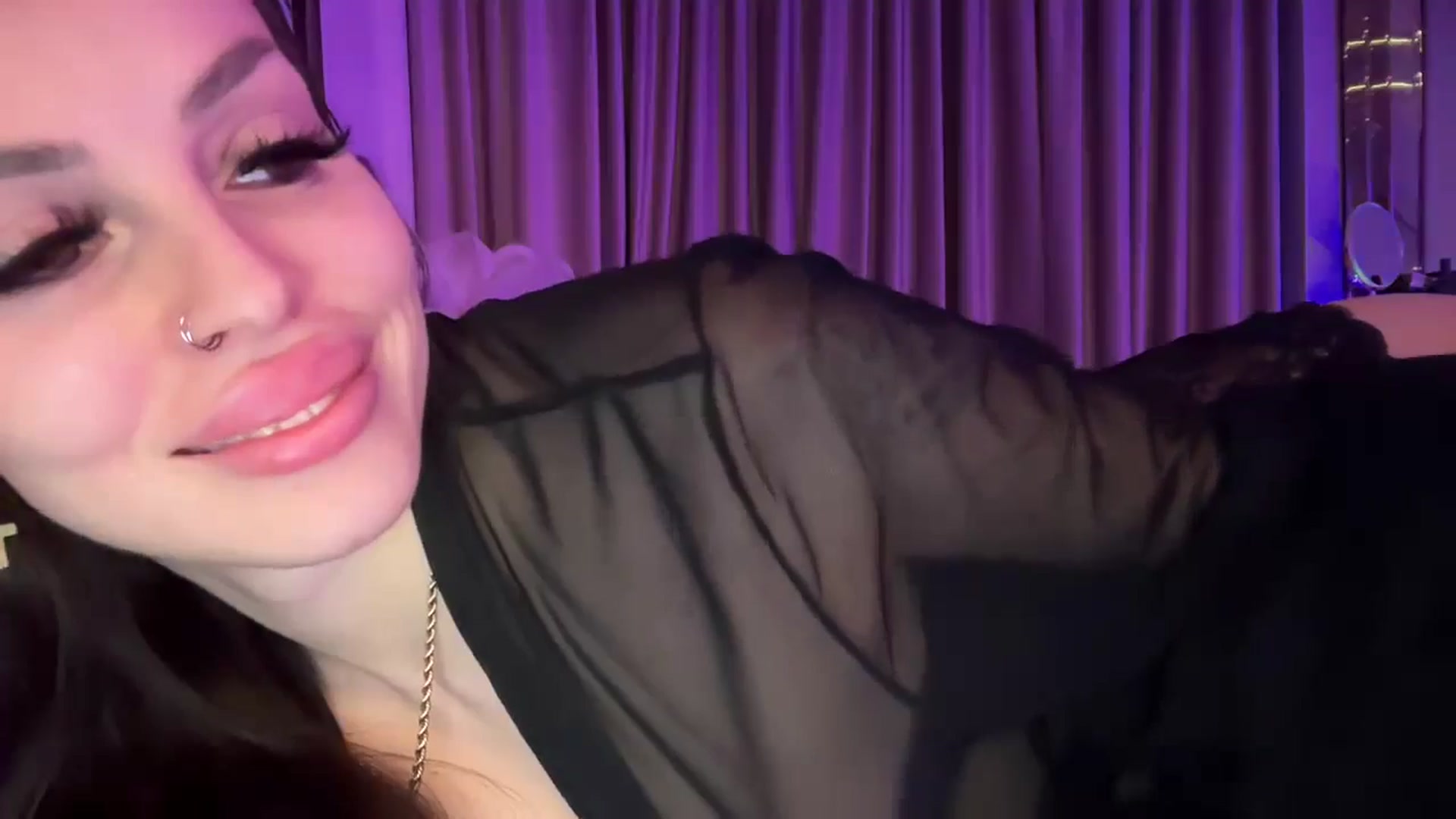 Gallery image thumbnail from UGLYGIRL_'s myfreecams stream on, 02/22/2025, 04:29 image 6 of 20