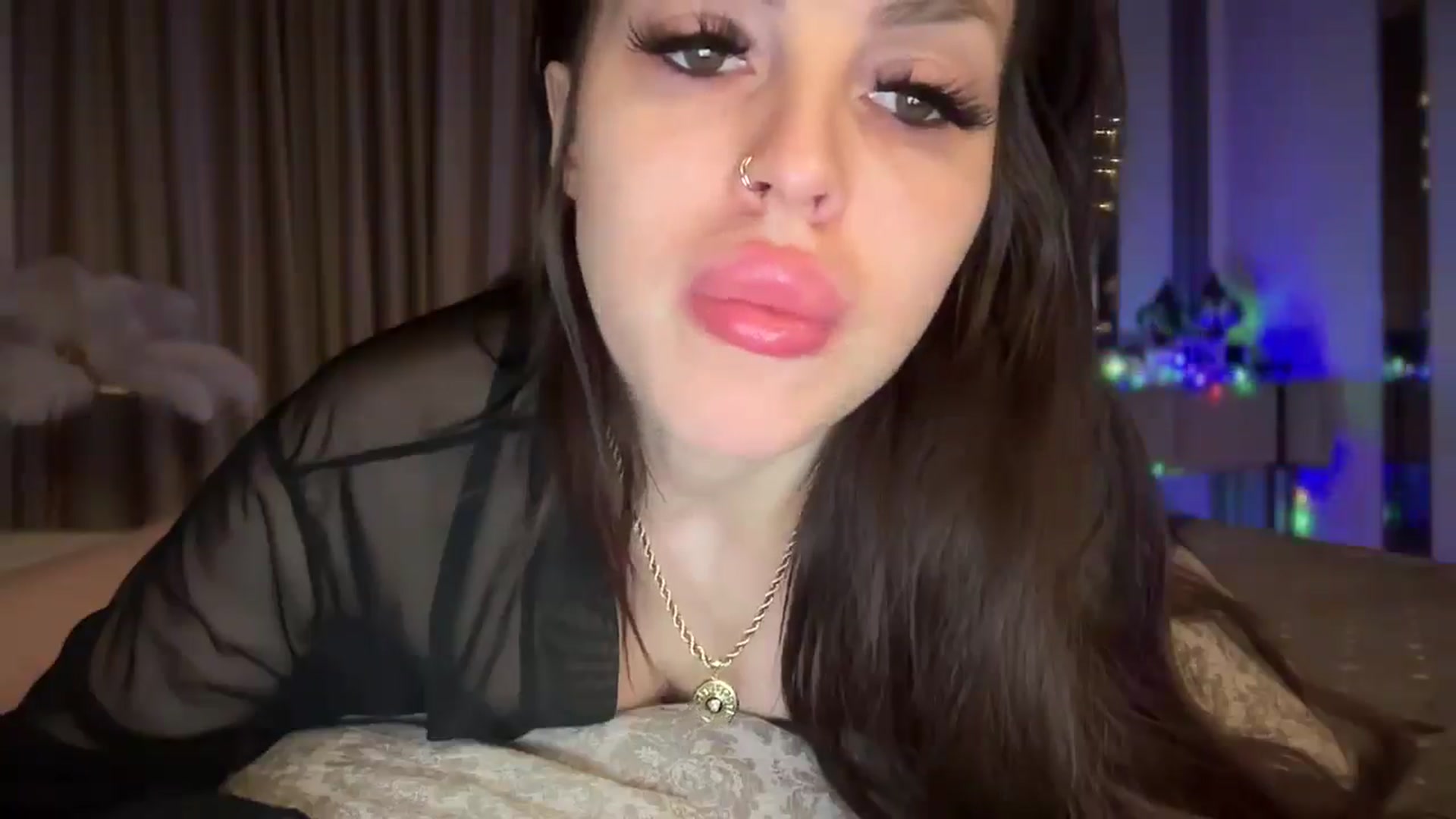 Gallery image thumbnail from UGLYGIRL_'s myfreecams stream on, 02/25/2025, 23:42 image 12 of 20