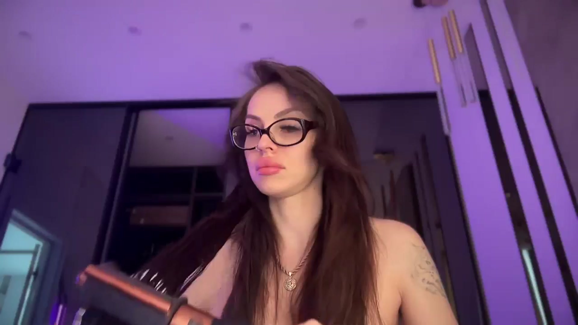 Gallery image thumbnail from UGLYGIRL_'s myfreecams stream on, 03/04/2025, 09:59 image 19 of 20