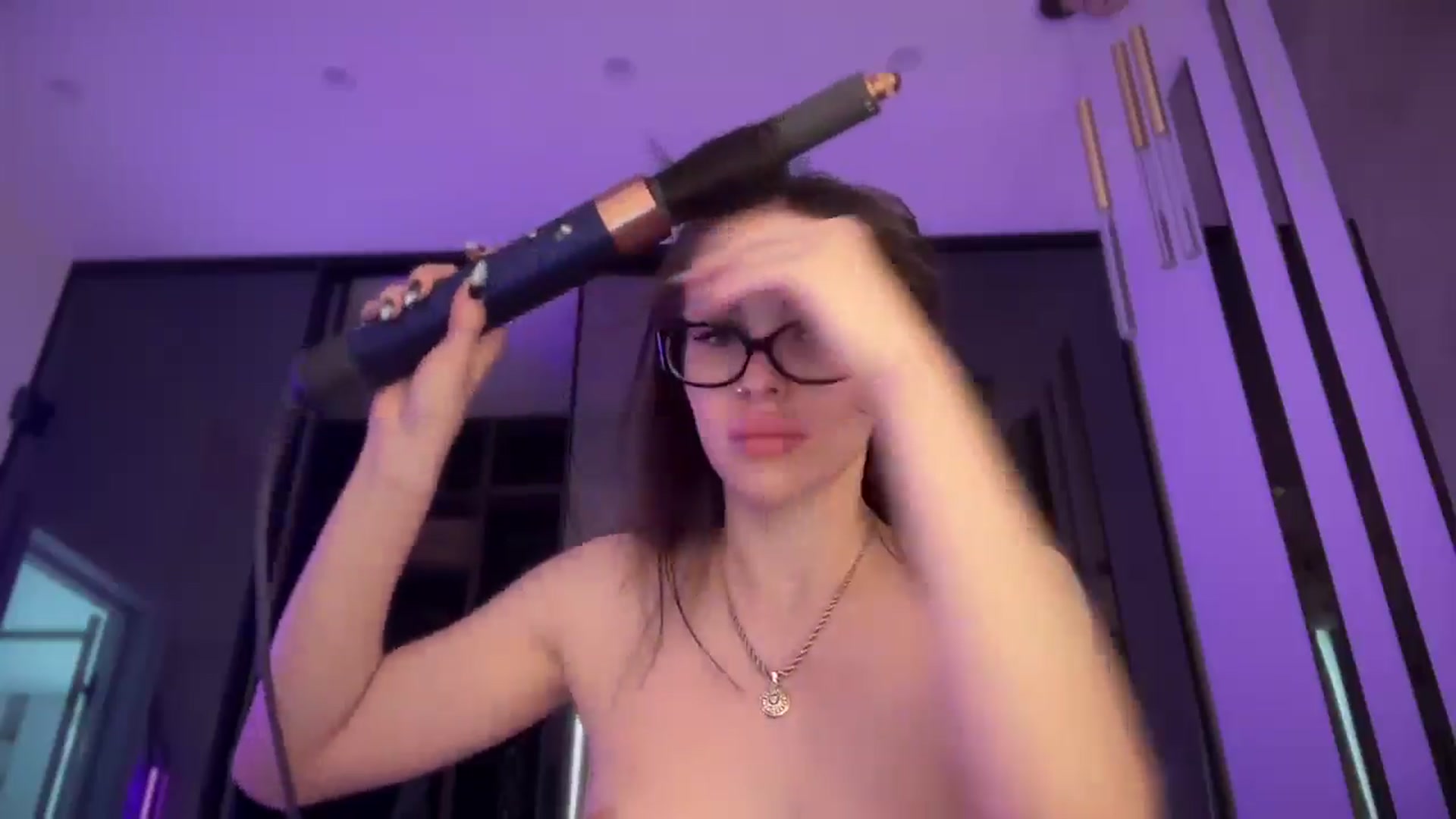 Gallery image thumbnail from UGLYGIRL_'s myfreecams stream on, 03/04/2025, 09:59 image 4 of 20