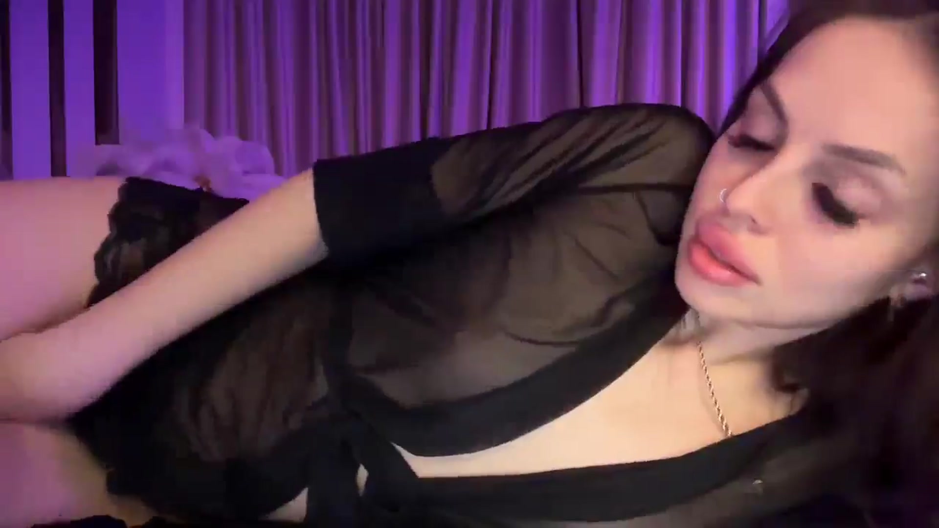 Gallery image thumbnail from UGLYGIRL_'s myfreecams stream on, 03/06/2025, 02:39 image 16 of 20