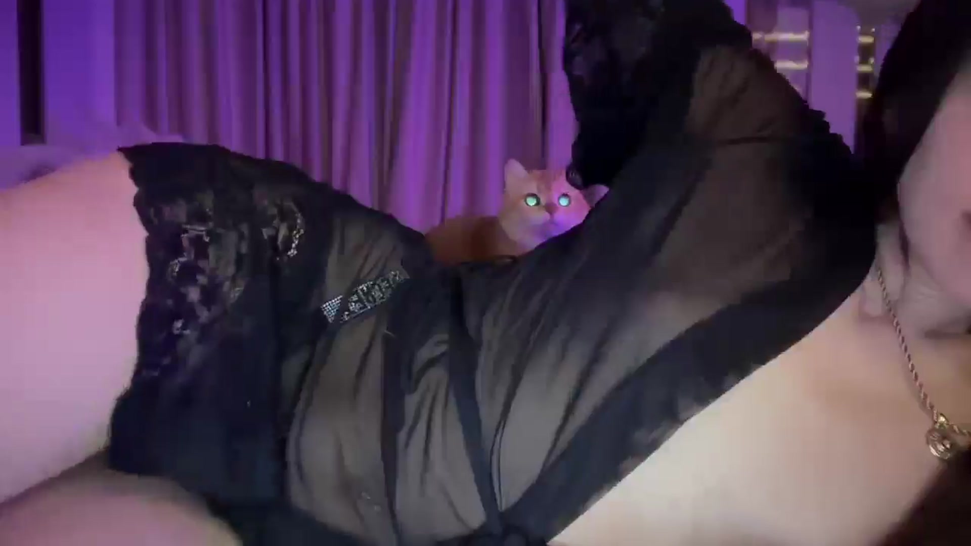 Gallery image thumbnail from UGLYGIRL_'s myfreecams stream on, 03/07/2025, 22:36 image 19 of 20