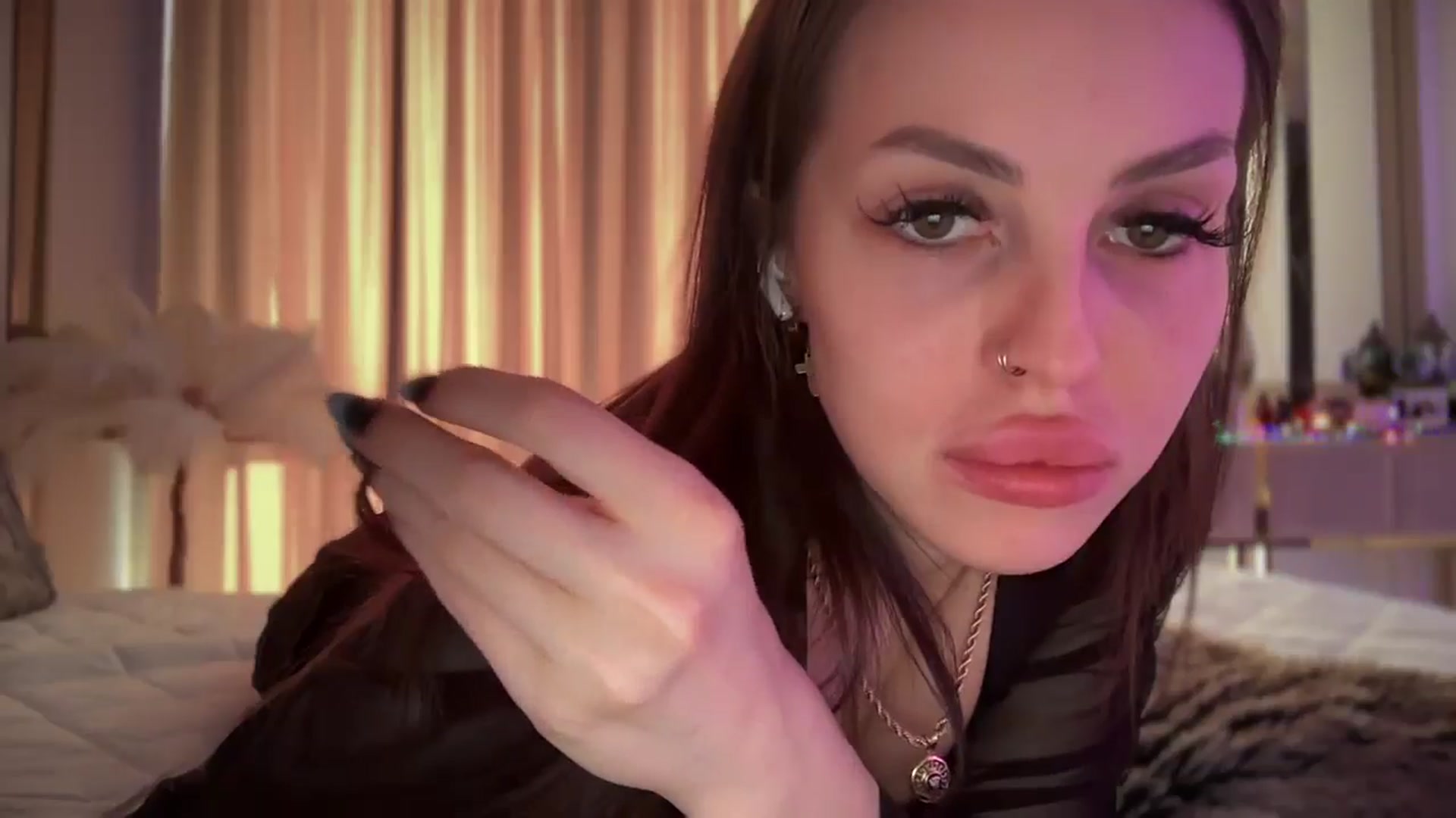 Gallery image thumbnail from UGLYGIRL_'s myfreecams stream on, 03/10/2025, 05:30 image 2 of 20