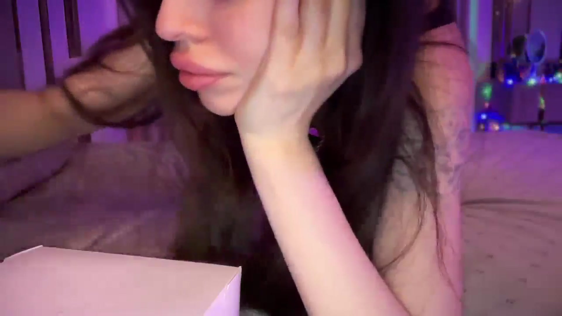 Gallery image thumbnail from UGLYGIRL_'s myfreecams stream on, 03/13/2025, 04:35 image 4 of 20