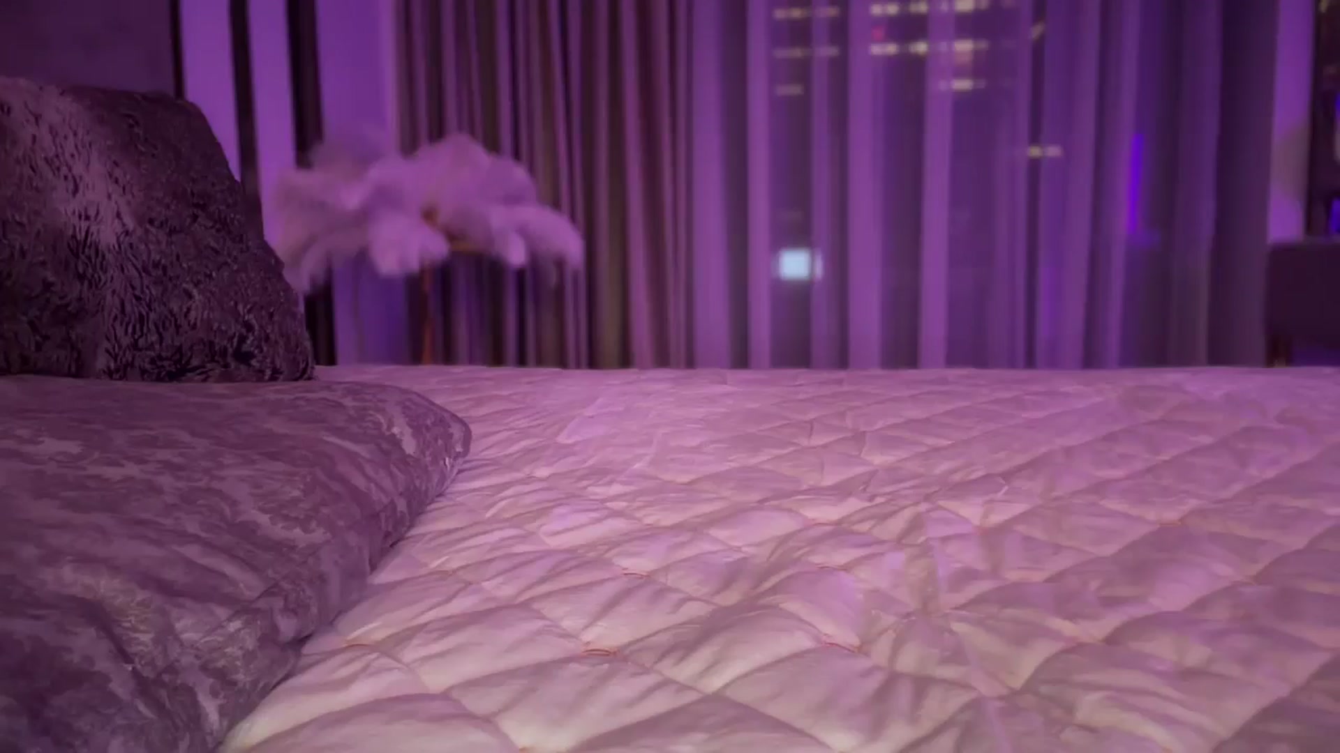 Gallery image thumbnail from UGLYGIRL_'s myfreecams stream on, 03/18/2025, 02:09 image 11 of 20