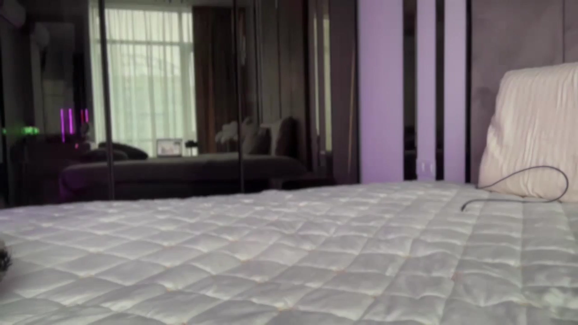 Gallery image thumbnail from UGLYGIRL_'s myfreecams stream on, 03/19/2025, 07:03 image 6 of 20