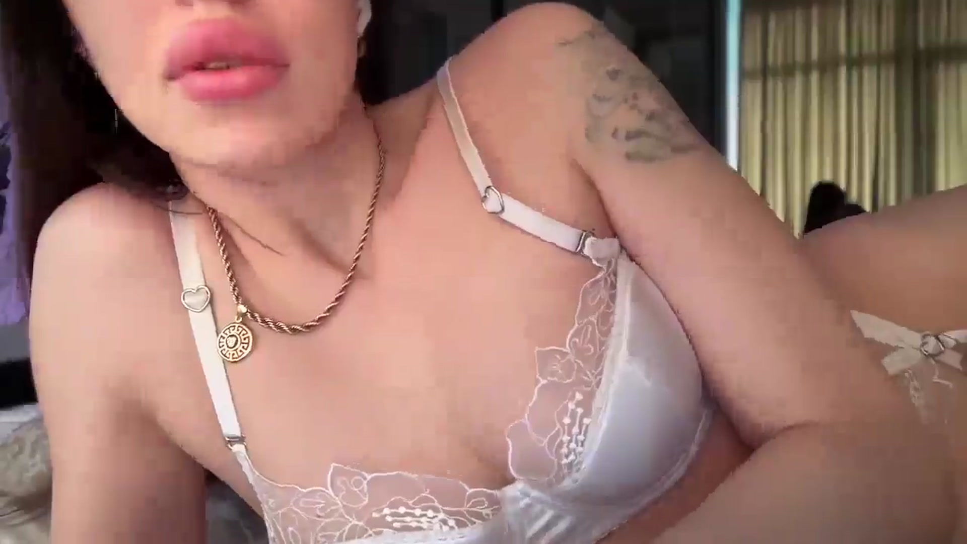 Gallery image thumbnail from UGLYGIRL_'s myfreecams stream on, 03/22/2025, 07:18 image 5 of 20