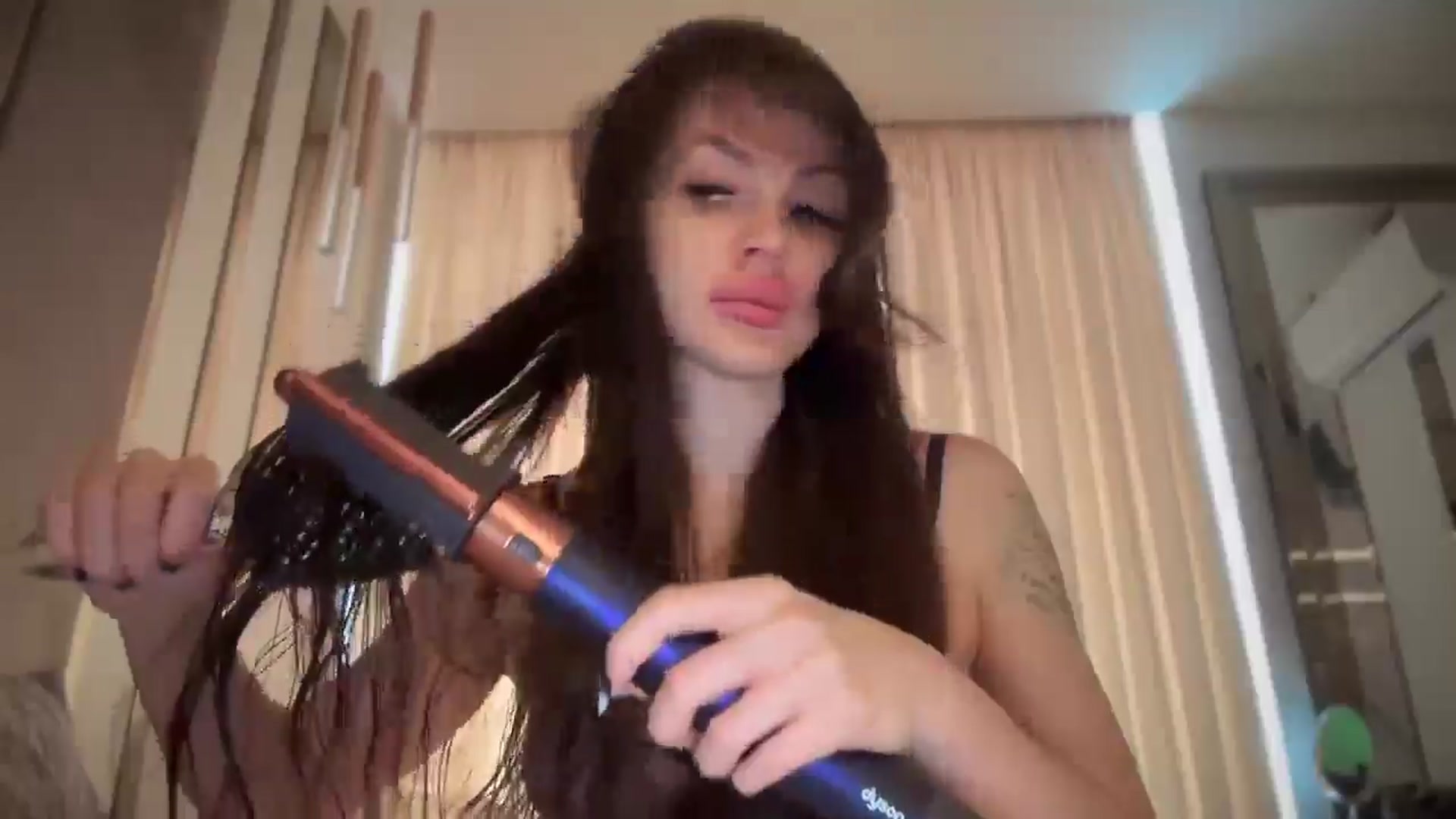 Gallery image thumbnail from UGLYGIRL_'s myfreecams stream on, 03/26/2025, 09:11 image 13 of 20