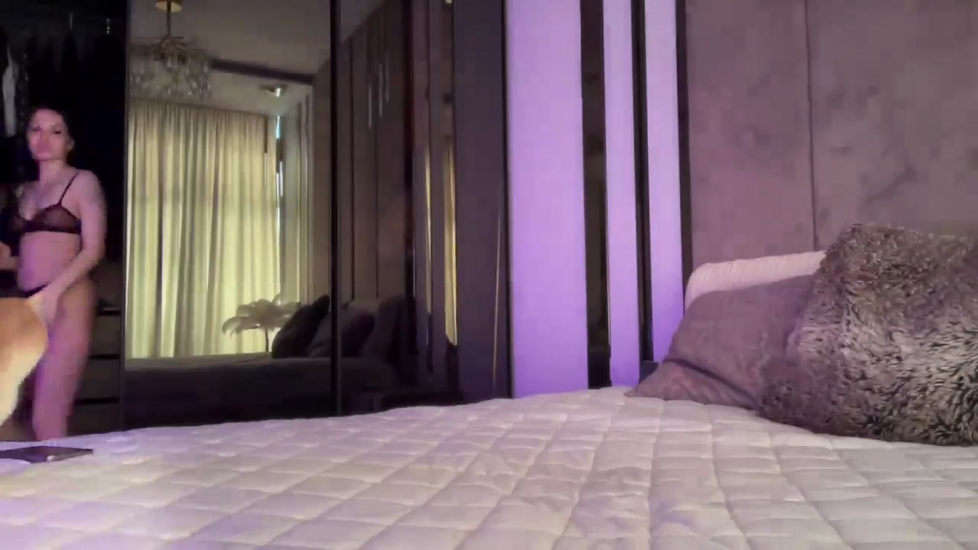 Gallery image thumbnail from UGLYGIRL_'s myfreecams stream on, 03/27/2025, 09:56 image 2 of 20