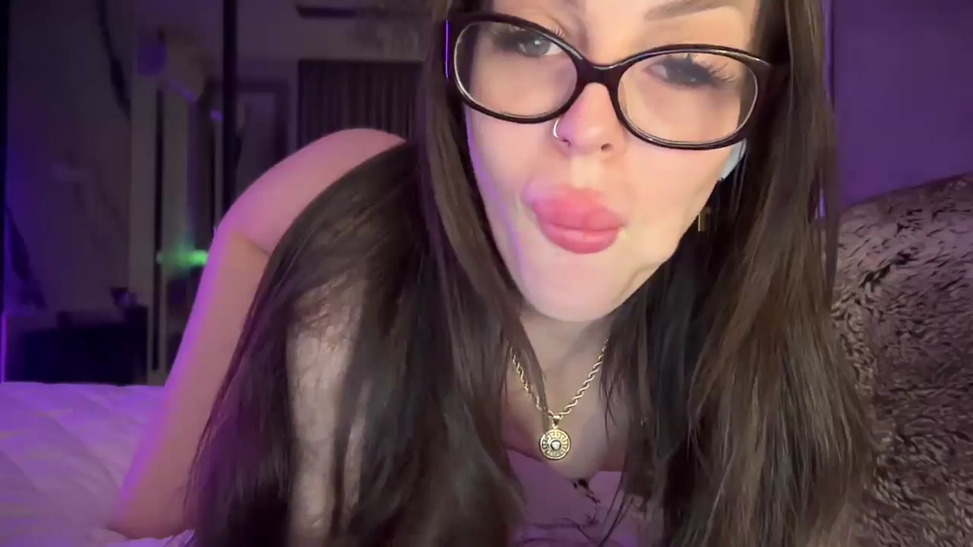Gallery image thumbnail from UGLYGIRL_'s myfreecams stream on, 03/28/2025, 03:34 image 11 of 20